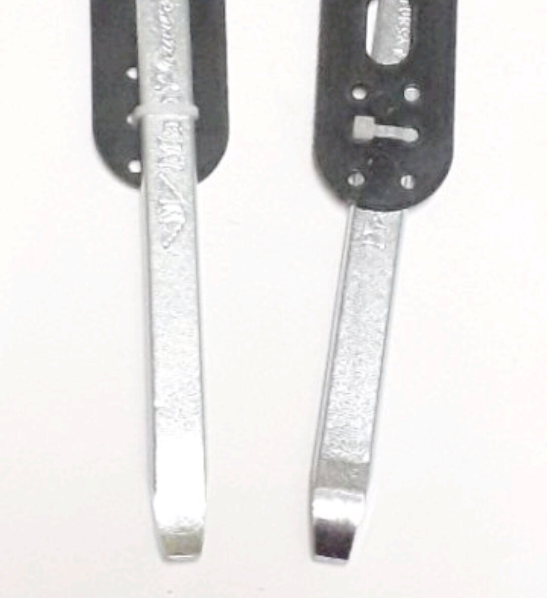 Cây nại vỏ dẹp xi . 2 cây -- 21cm