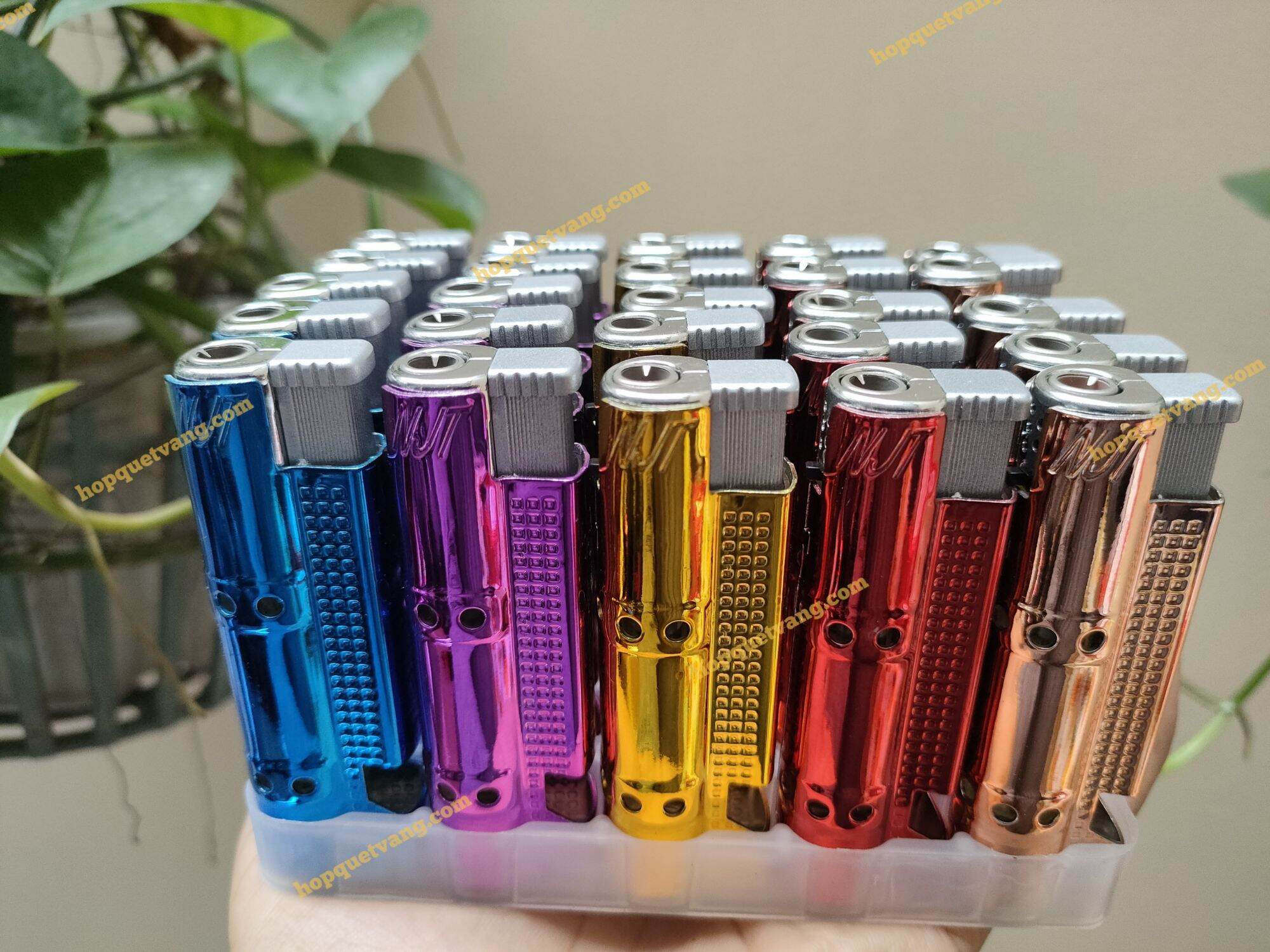 Combo 5 cái Quẹt khè lửa xanh ánh kim kết hợp khui bia. 2 trong 1