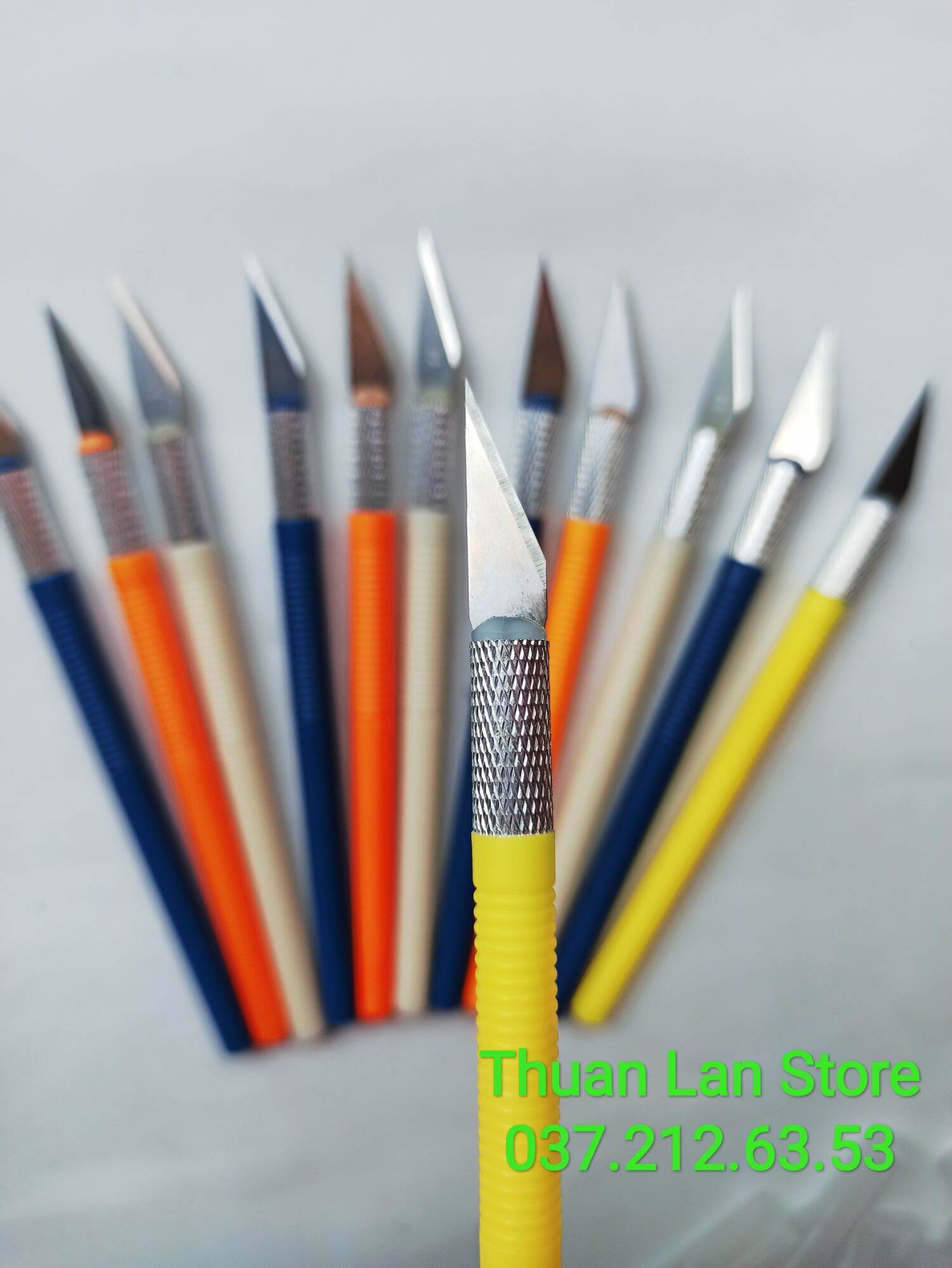 Dao tách ki - dao khắc trổ mũi nhọn bén cầm nhẹ tay