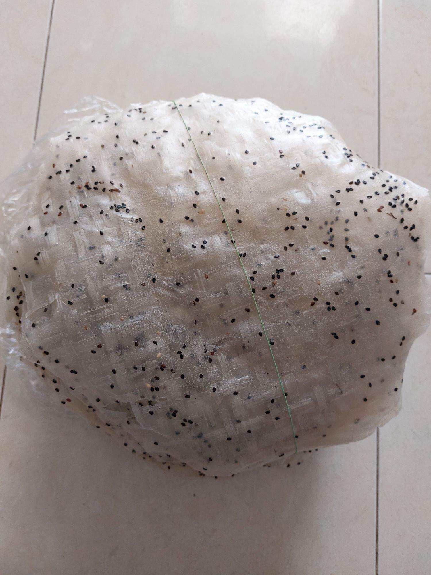 Bánh tráng gạo mè Phan Rang. 1 ràng (10 cái)