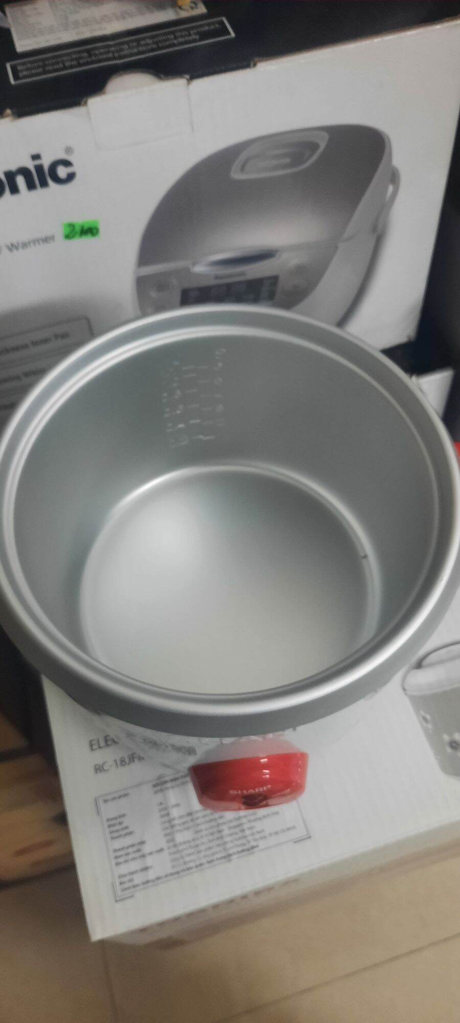 (ĐM THANH HƯƠNG-Q6) Nồi cơm điện Sharp 1.1L, sản xuất Thái lan