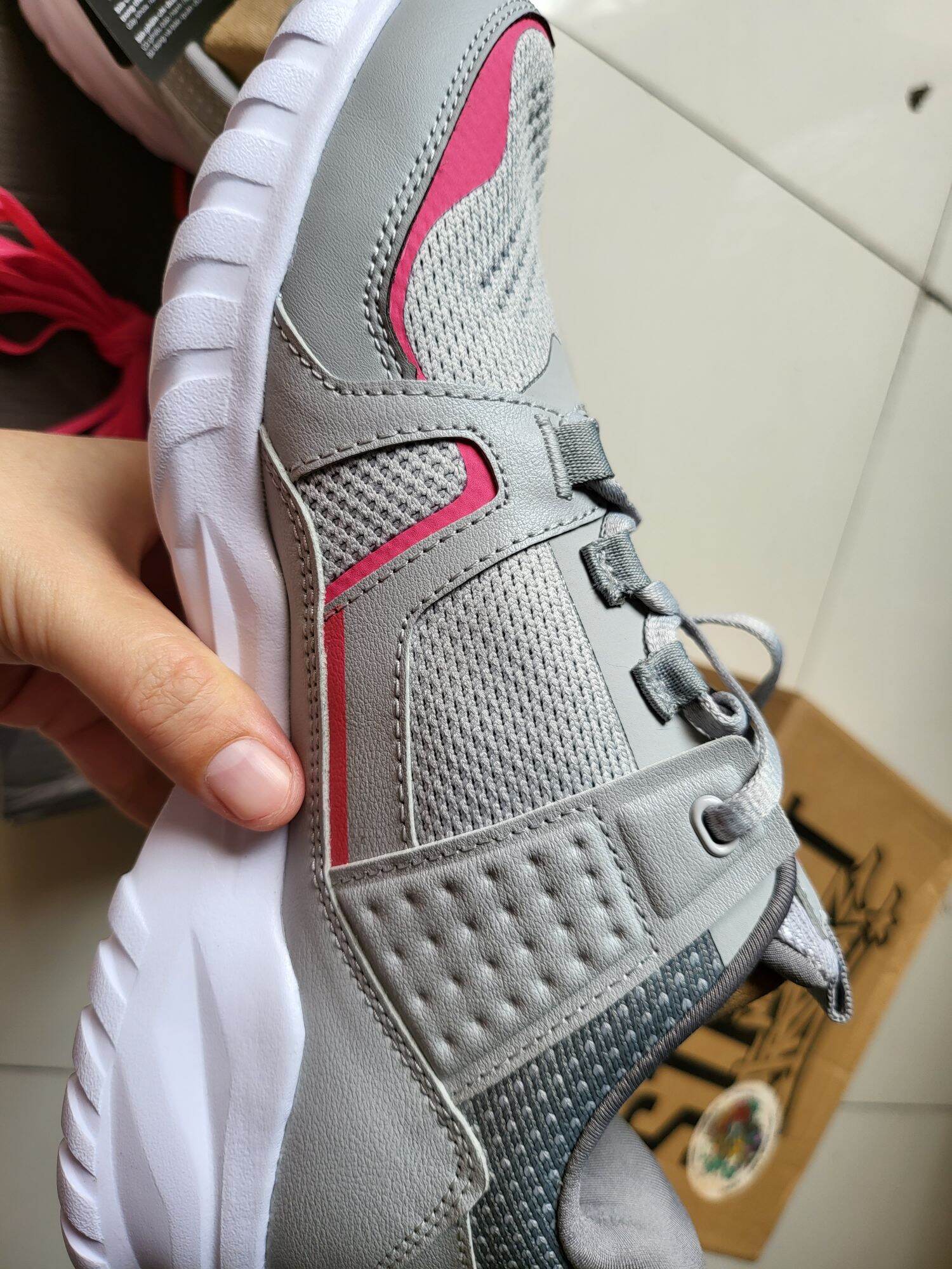 GIÀY THỂ THỂ THAO NỮ BITI S HUNTER X CHÍNH HÃNG SIZE 39