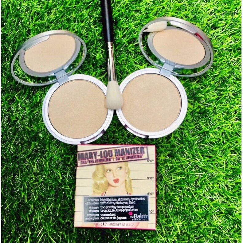 Phấn bắt sáng The Balm