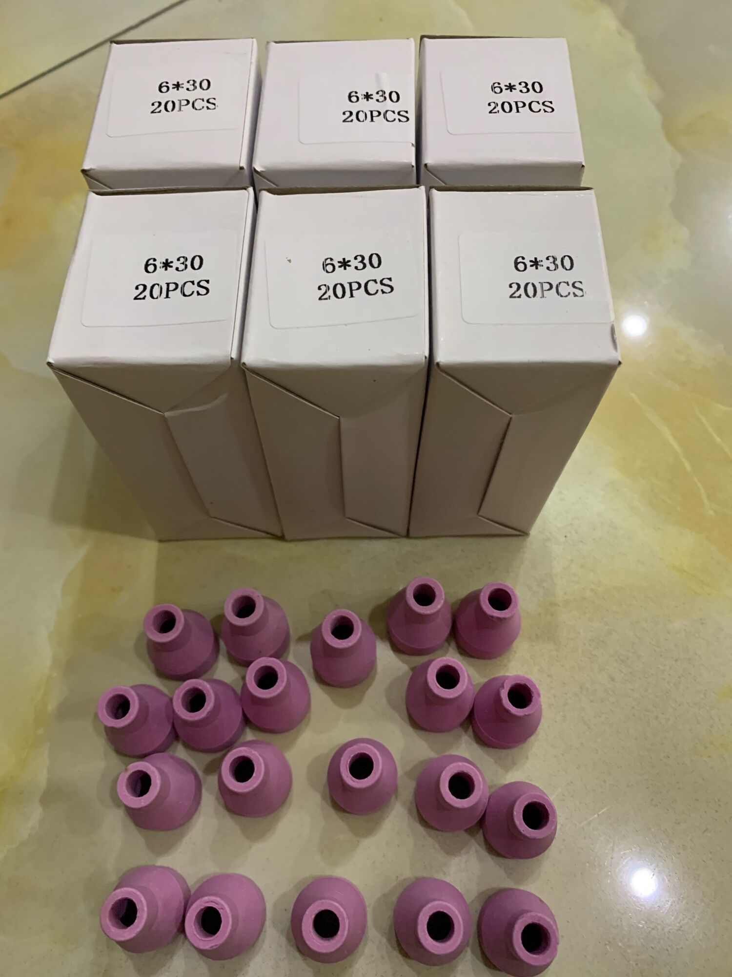 - HỘP 20 CÁI SỨ NGẮN HAN TIG QQ150