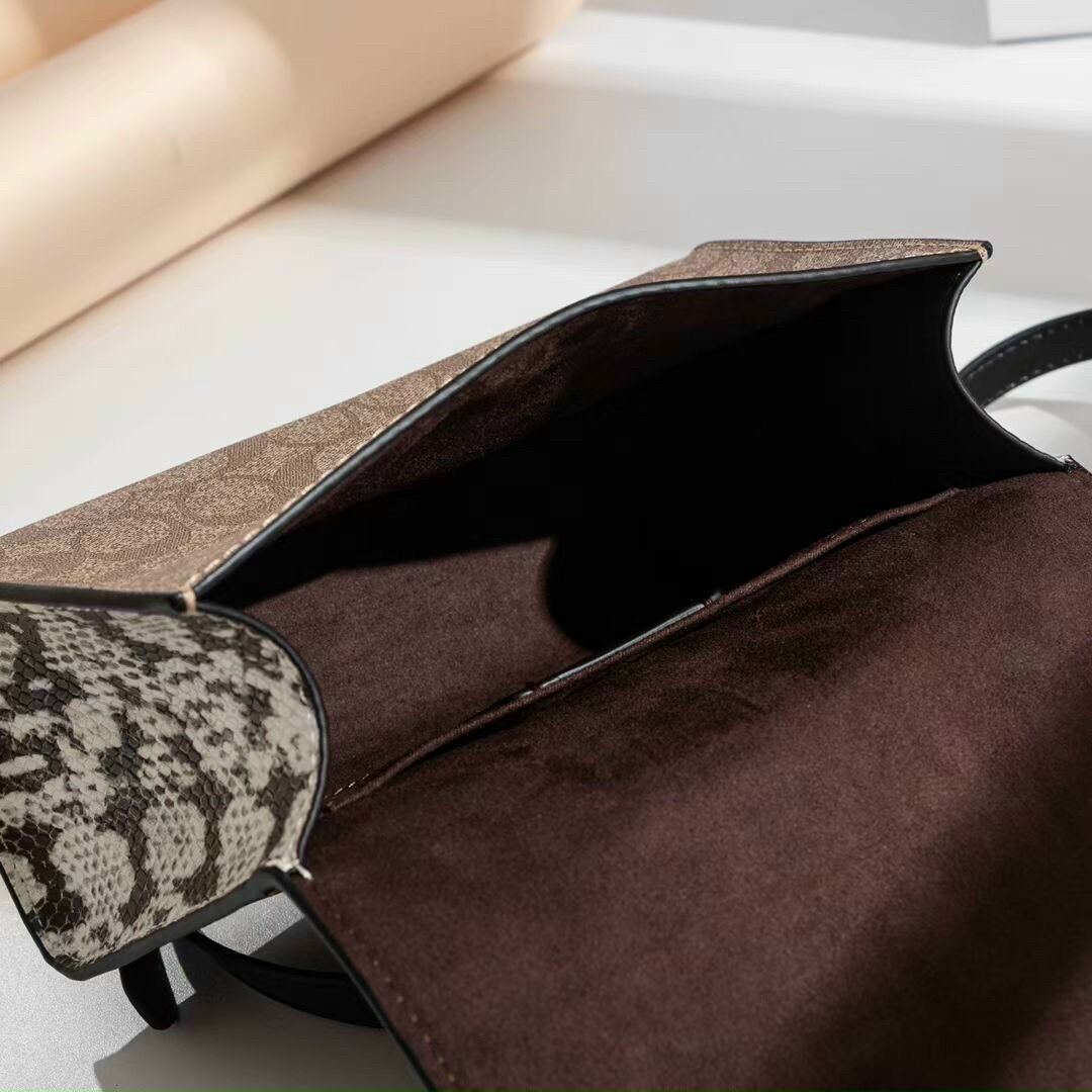Túi C🅾️ACH PEPPER Satchel bag siêu sang chảnh