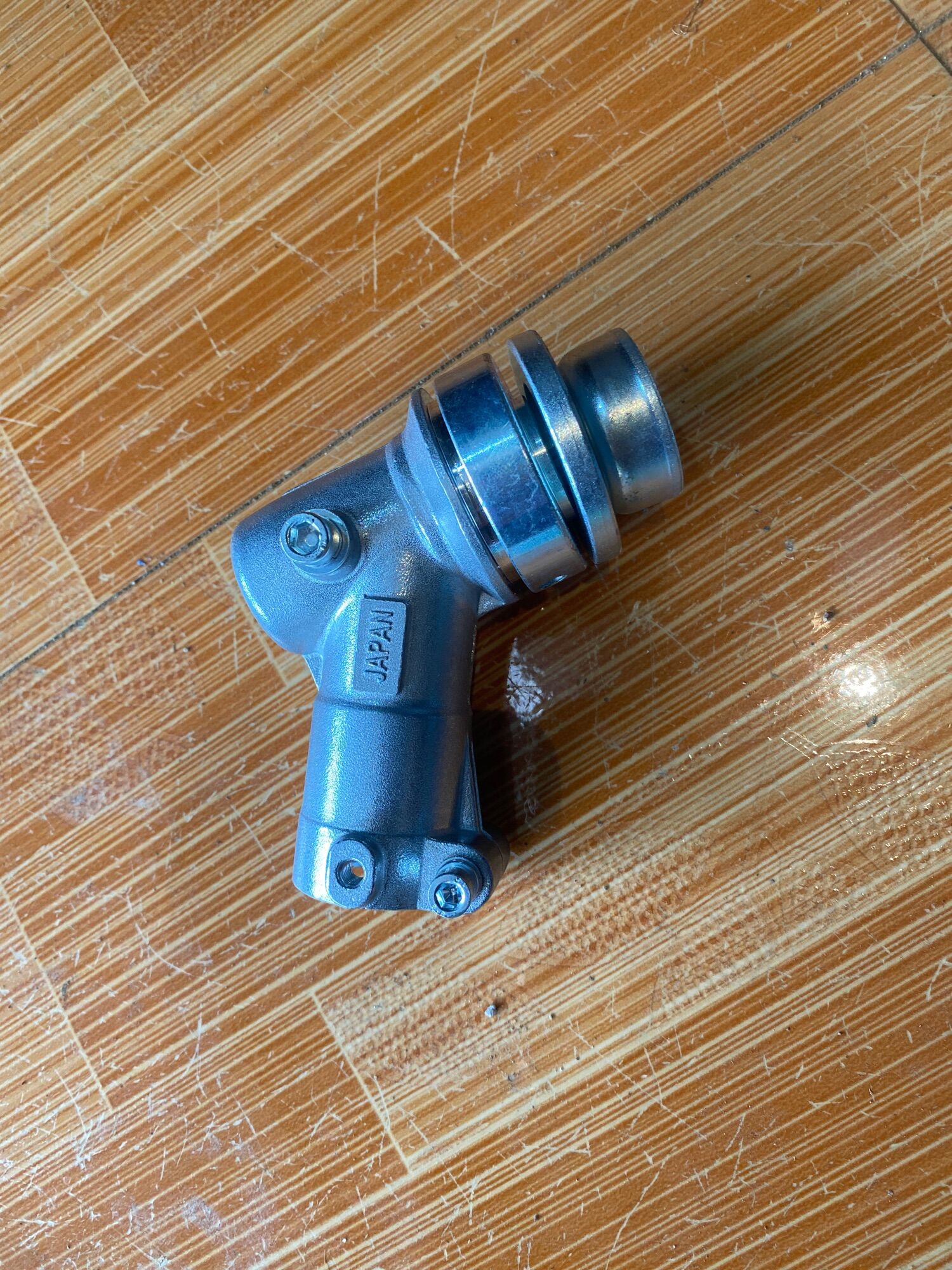 Đầu dao cắt cỏ 24 vuông lắp máy cắt cỏ husqvarna 226