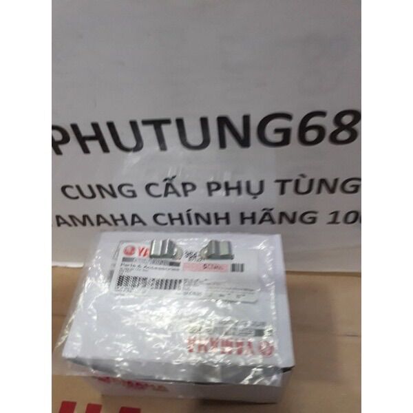 Hai bát kẹp đèn pha yamaha