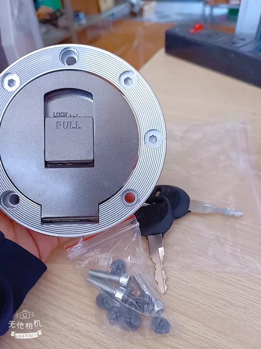 NẮP XĂNG TRÒN XE BA GÁC