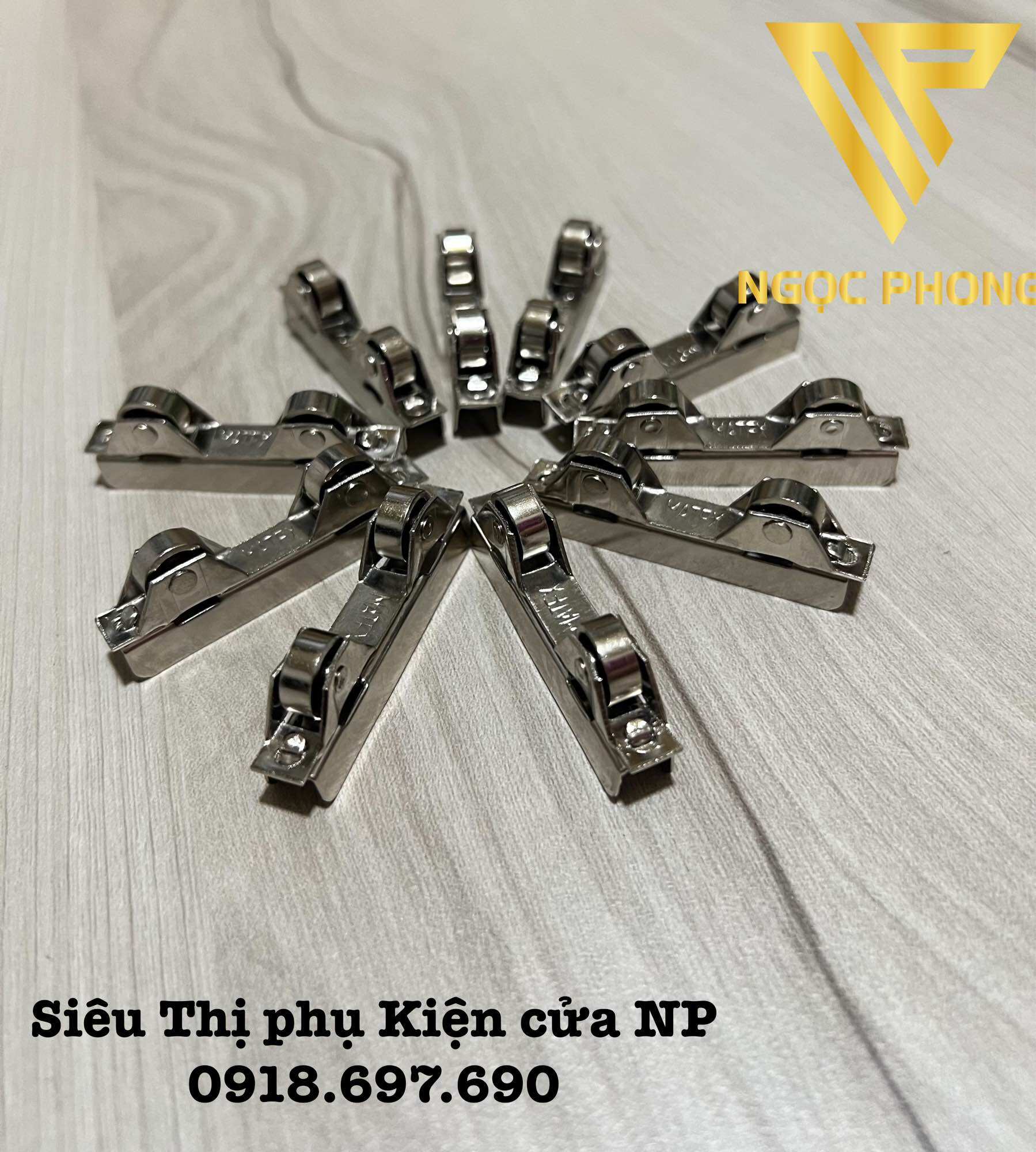 [ 5 cái ] Bánh xe đôi tủ kính lùa 3-5mm