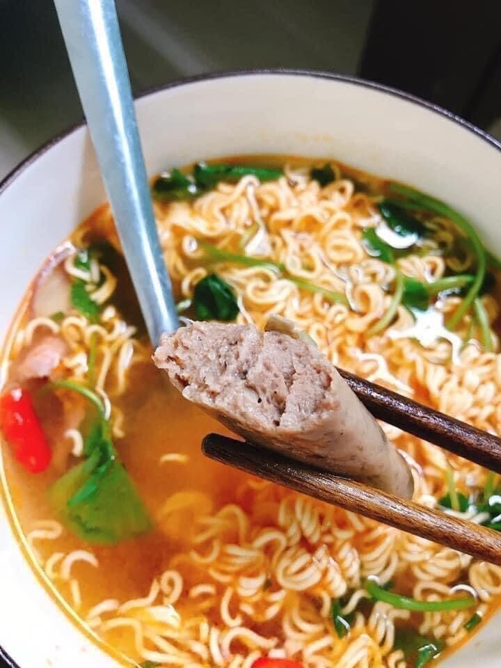 Chả bò Huế gói lá chuối set 10 cái