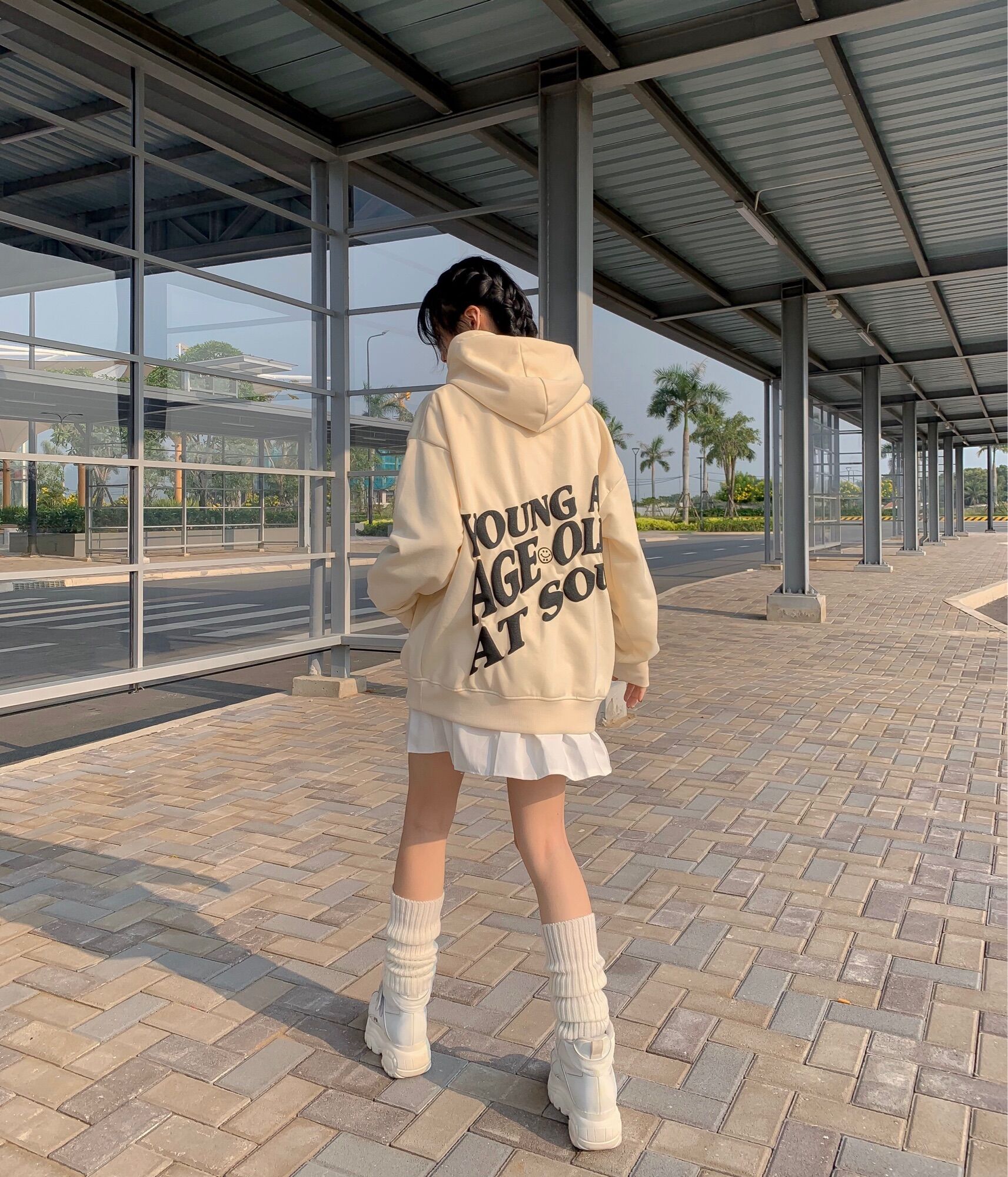 Hoodie Young / THOXRI