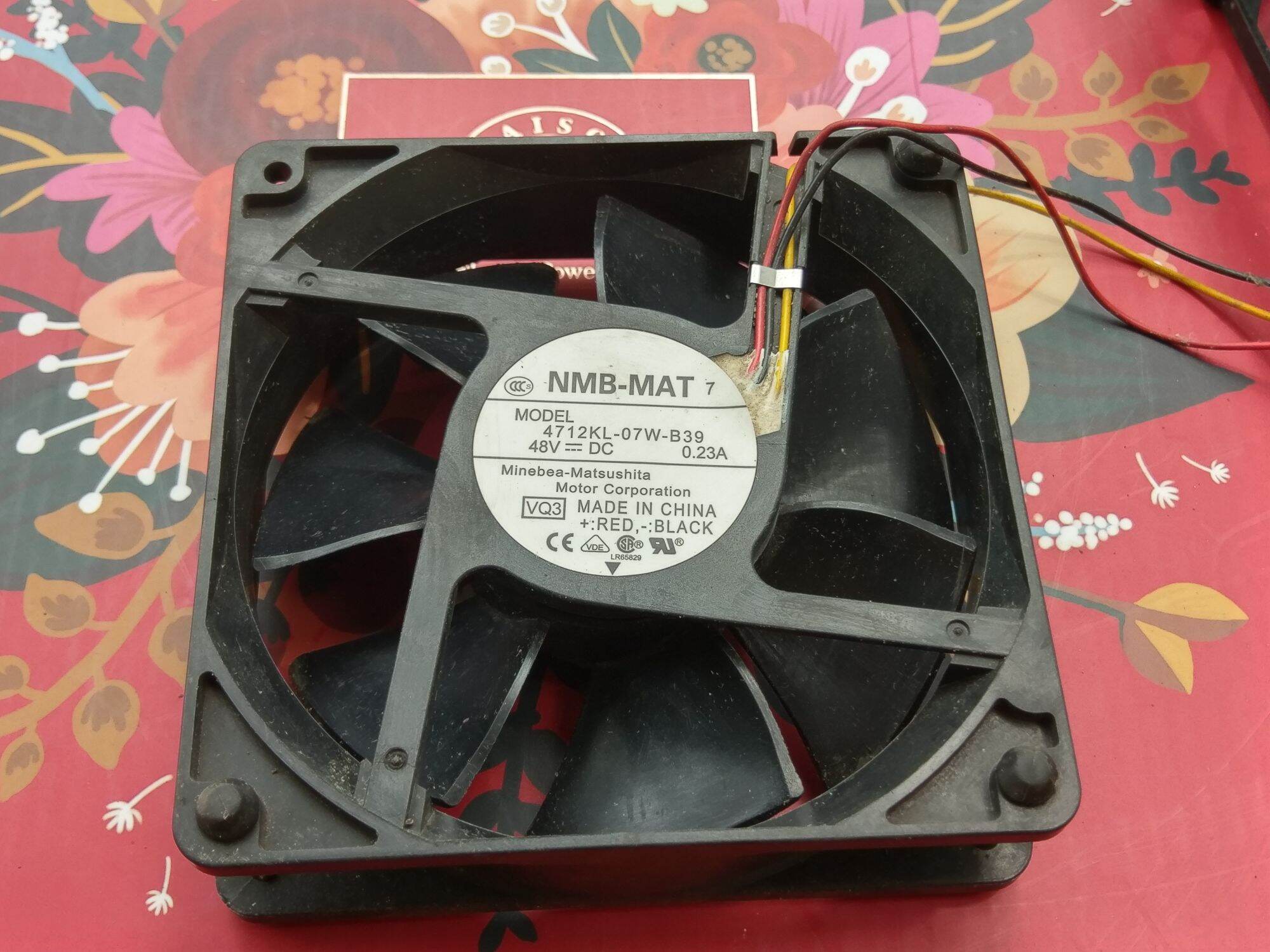 Quạt 48v dc hút mùi, hút ẩm 12x12x2.5cm