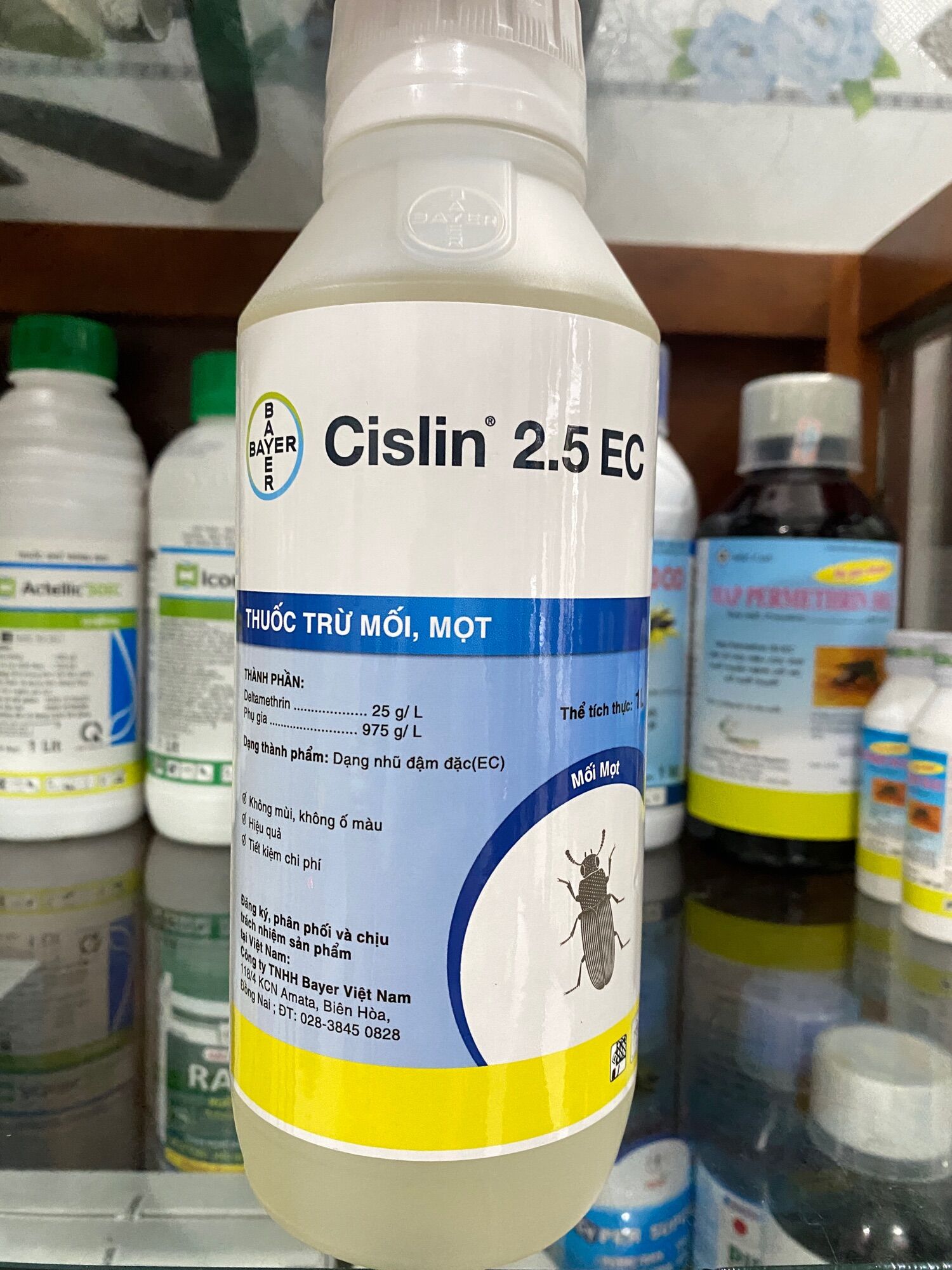 Thuốc phòng trừ mối, mọt đặc trị cho gỗ Cislin 2.5CS - chai 1 lít