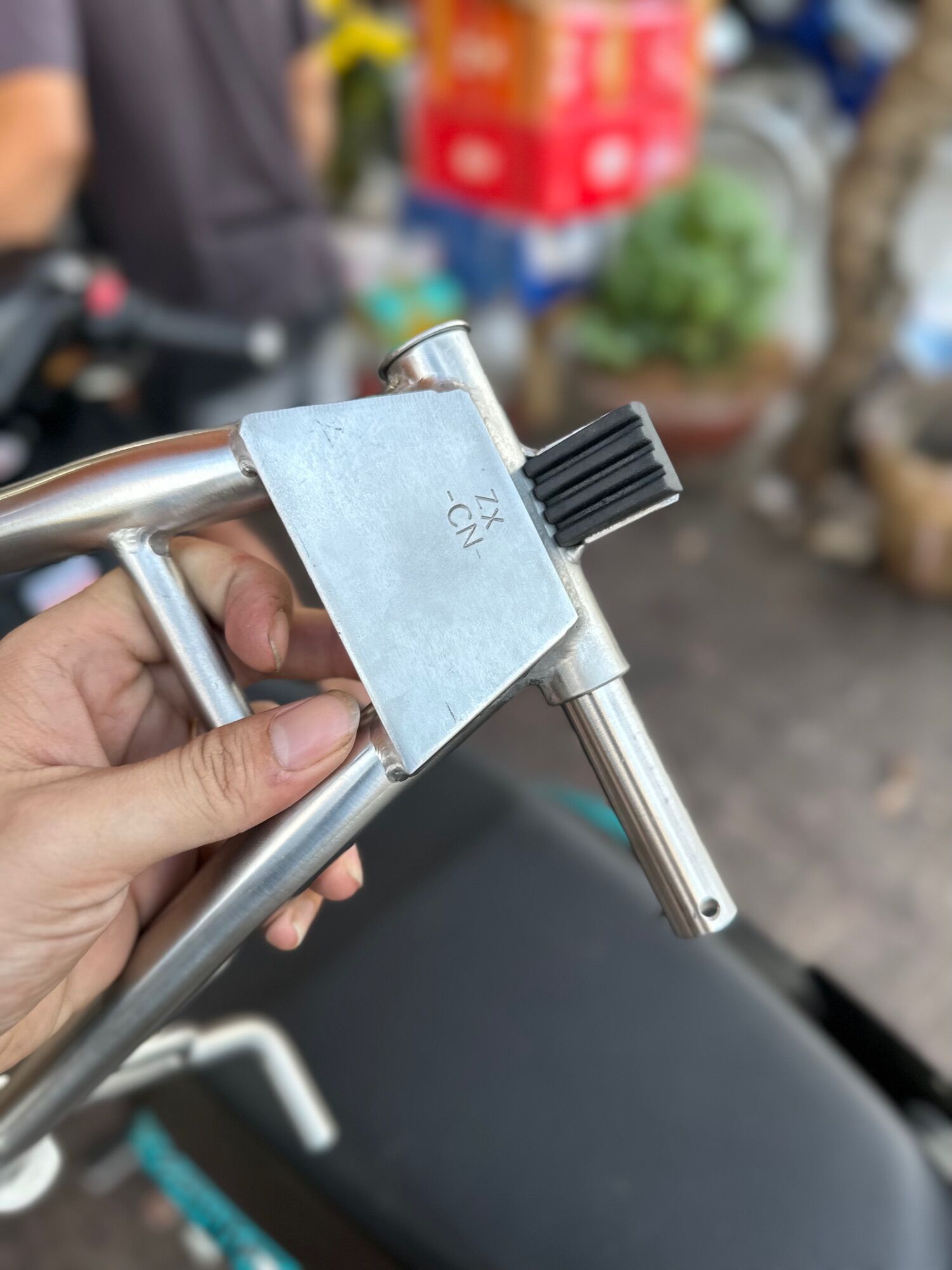 Chống Đứng CN Inox 304 Wave Nhỏ @