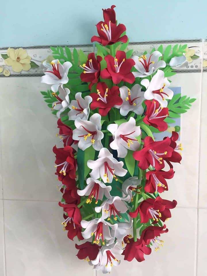 ( ĐỒ DÙNG MẦM NON) HOA TREO TƯỜNG BẰNG XỐP