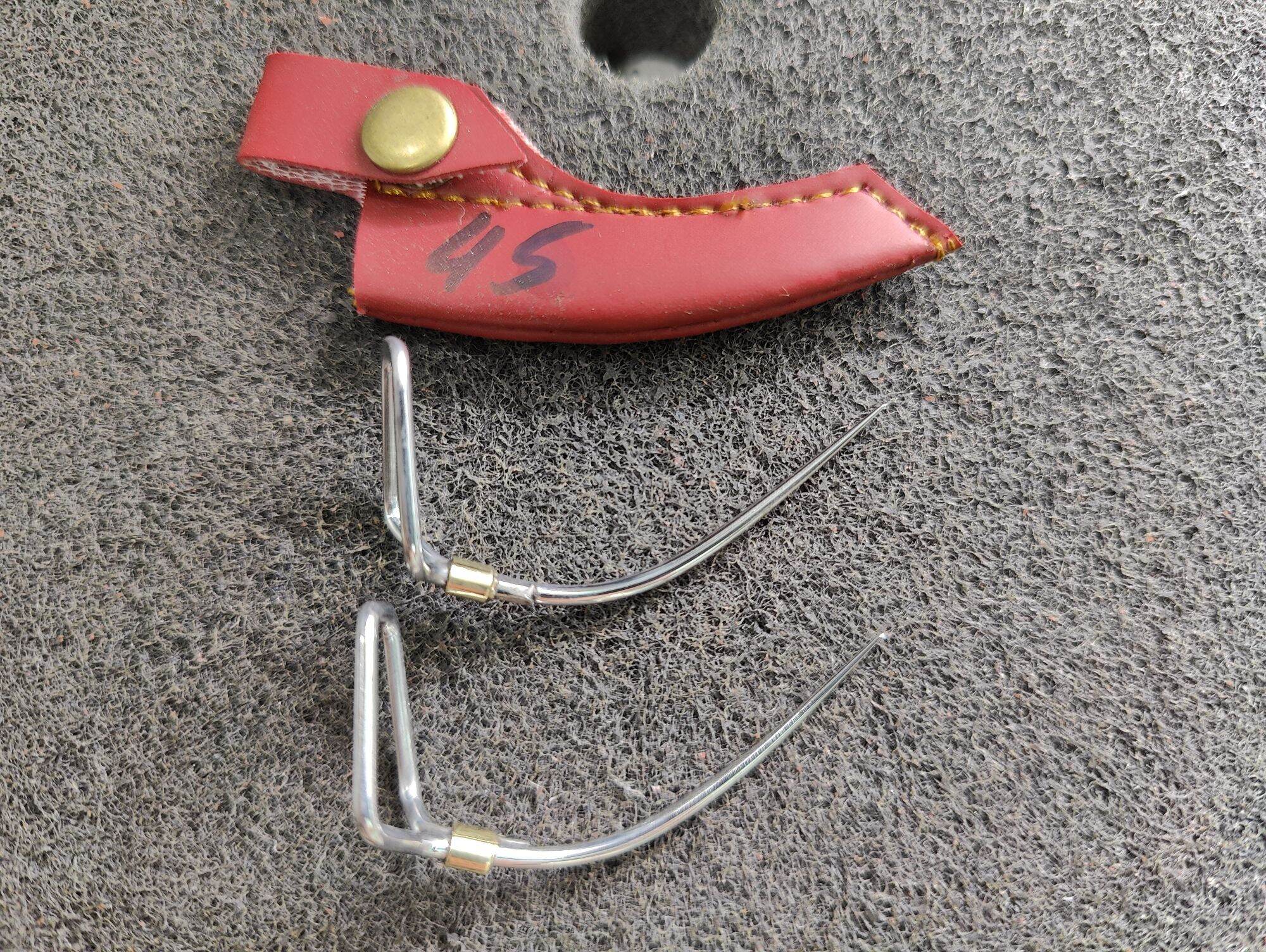 Cựa gà tre size 45