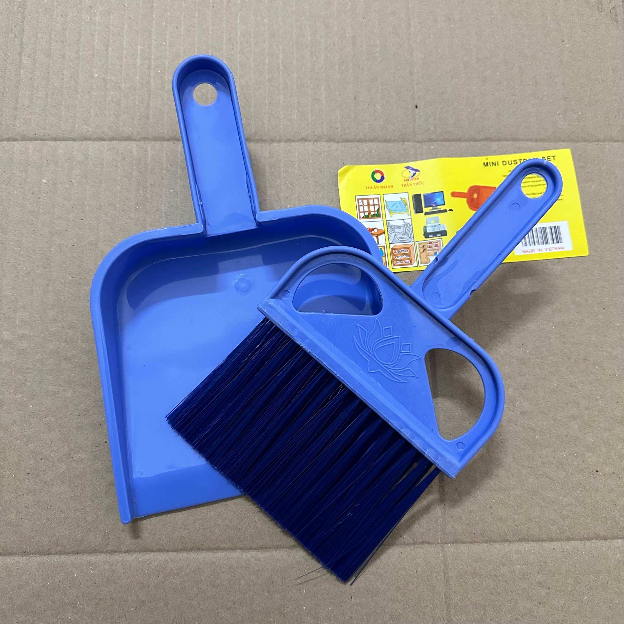 Bộ chổi hót rác mini ,bộ chổi vệ sinh bàn thờ ,văn phòng