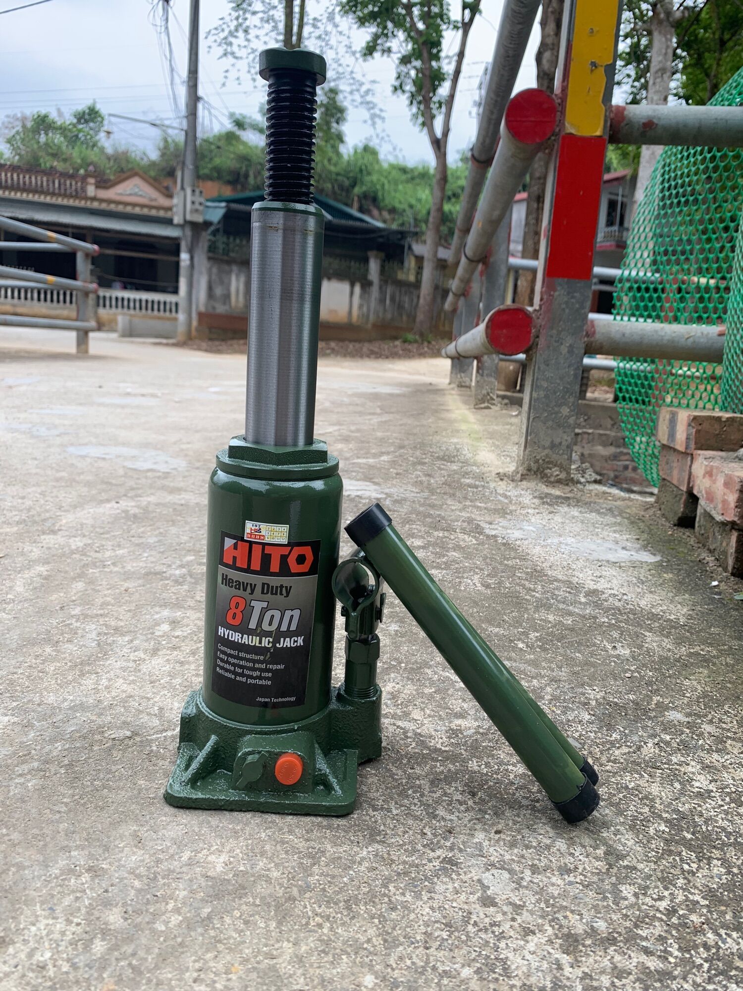Kích Thủy Lực HiTo 8 Tấn Con Đội ô tô