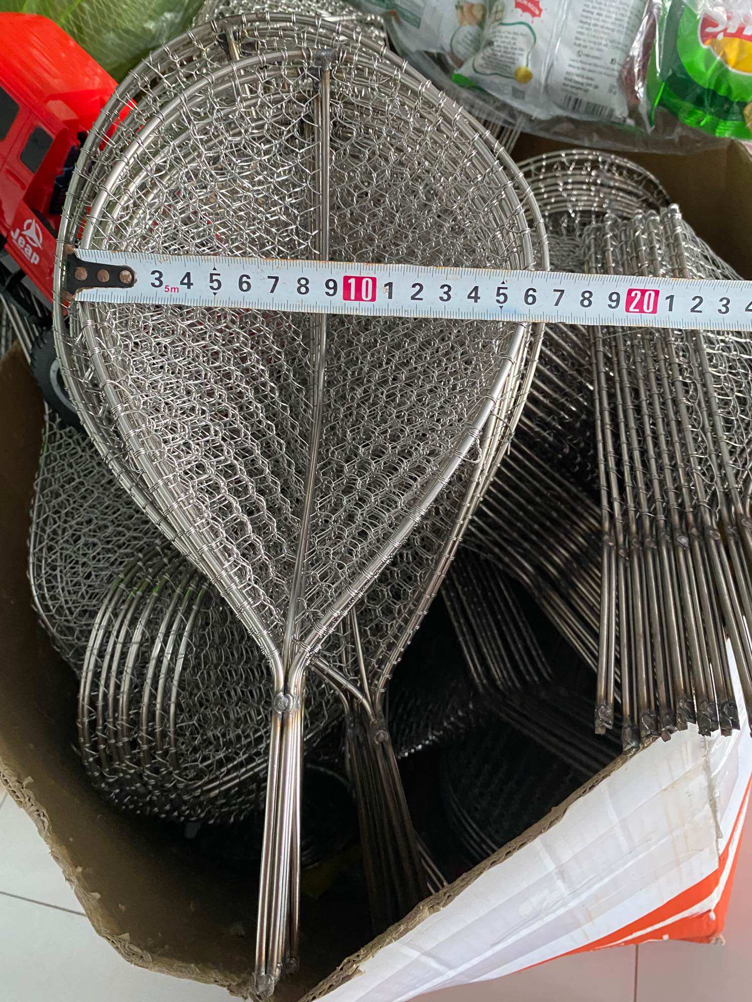 1 cây vợt ixon vớt lưới đánh bắt cá