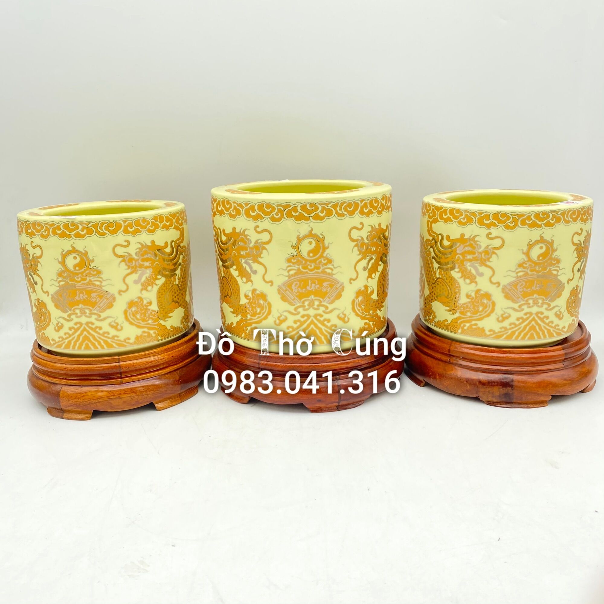 Bát hương màu ngà