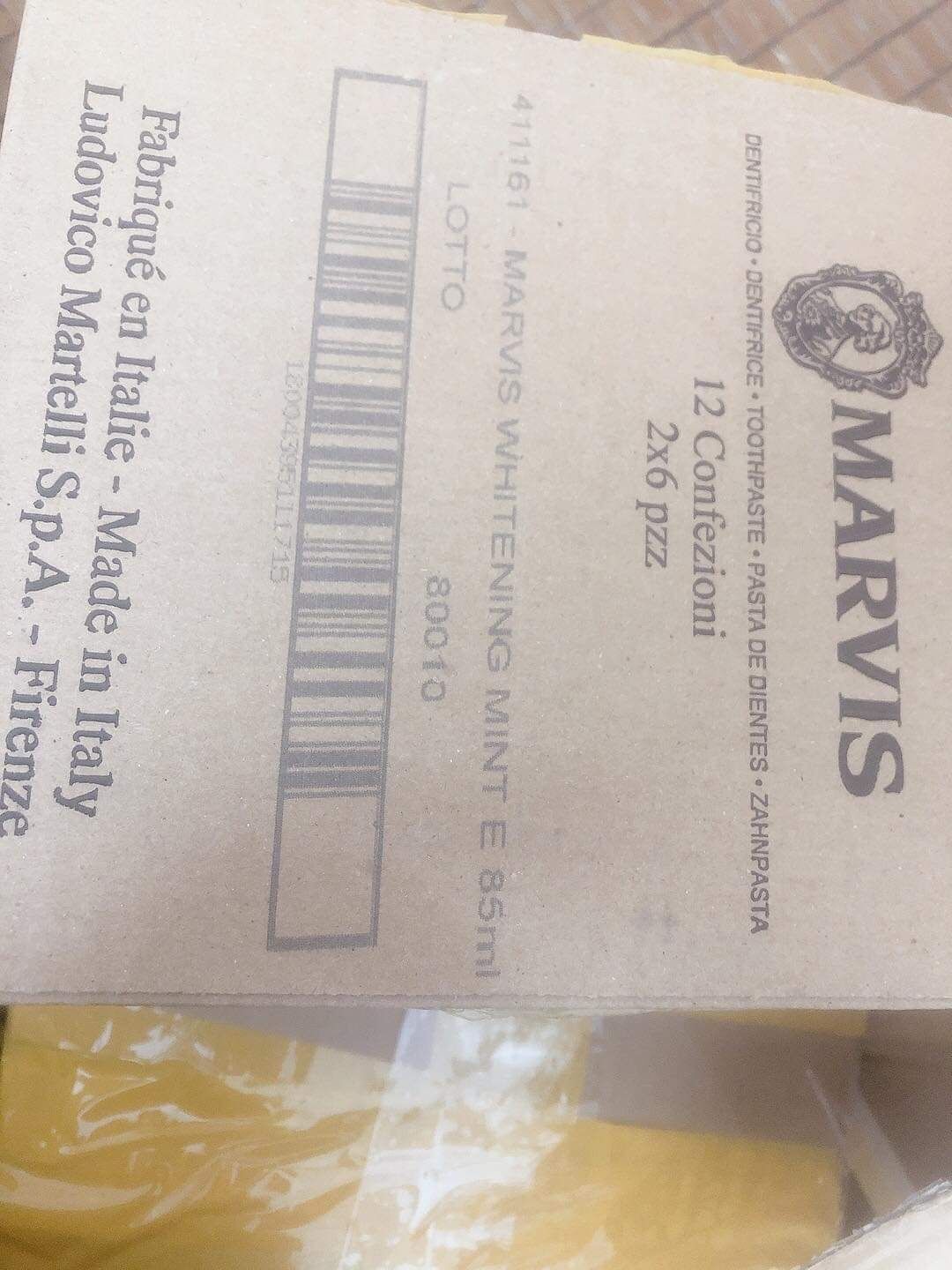 Kem đánh răng trắng răng Marvis 85g của Ý