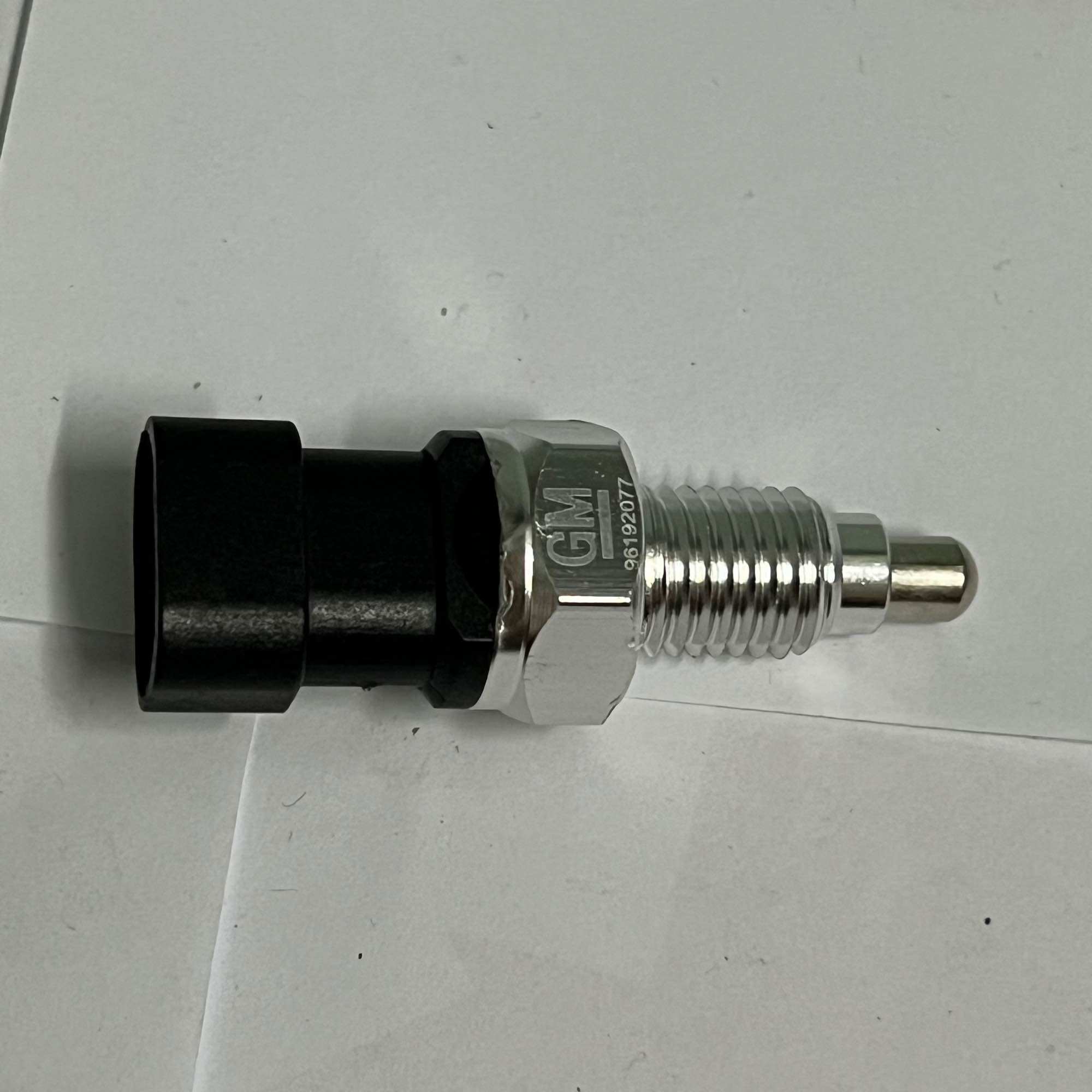 Cảm biến báo de, báo lùi Daewoo Gentra, Lanos, Nubira, Lacetti (Mã: 96192077)