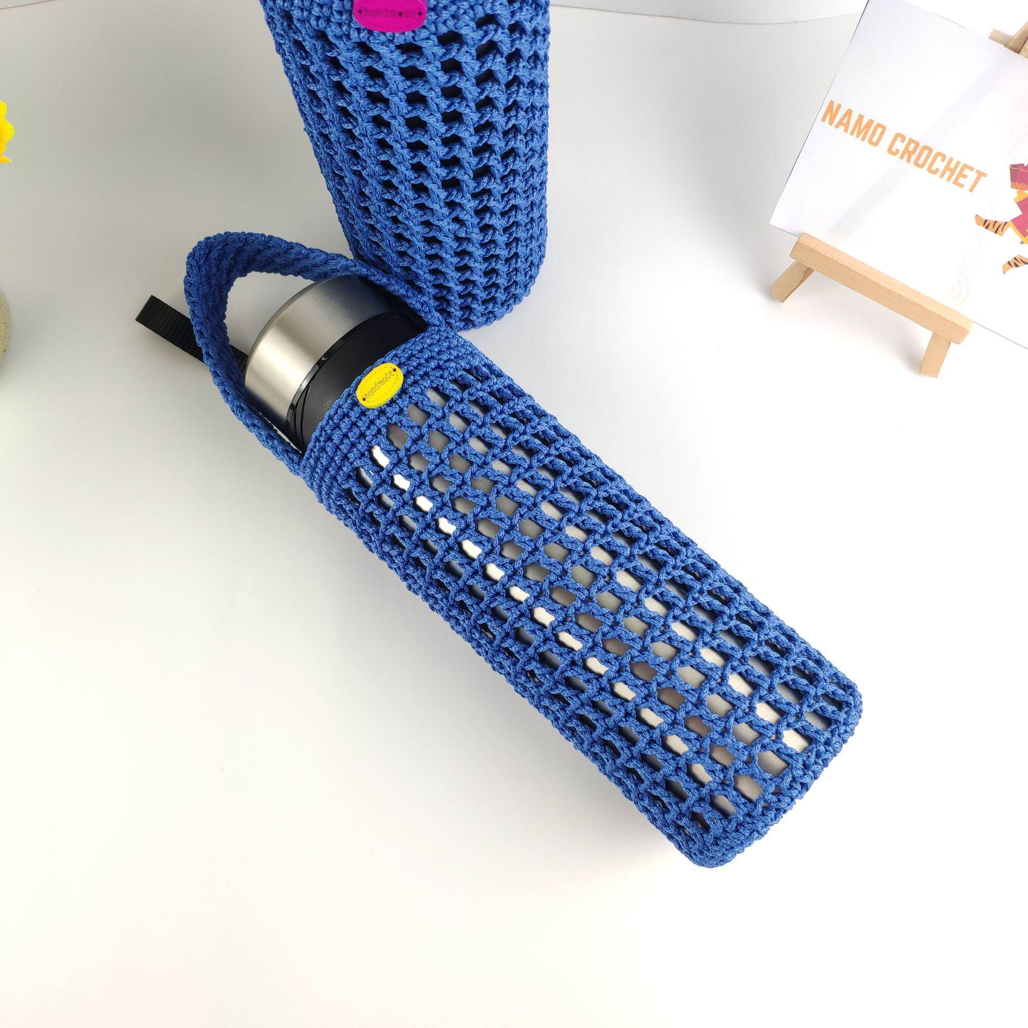 Túi đựng bình nước handmade size 800ml màu xanh len đan thiết kế tay cầm phù hợp đựng bình nước du lịch