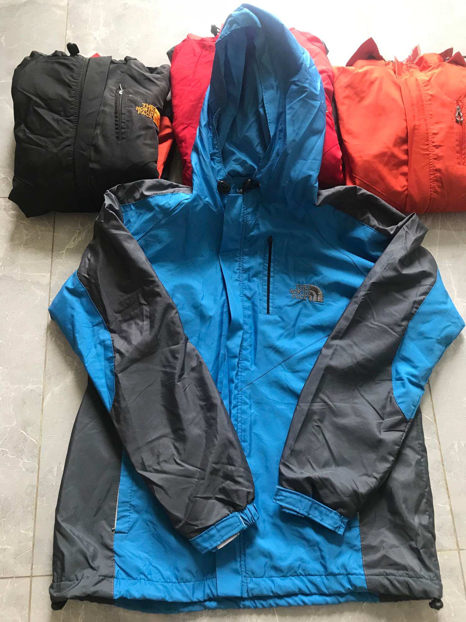 Áo Khoác chống nước THE NORTH FACE size M,XL
