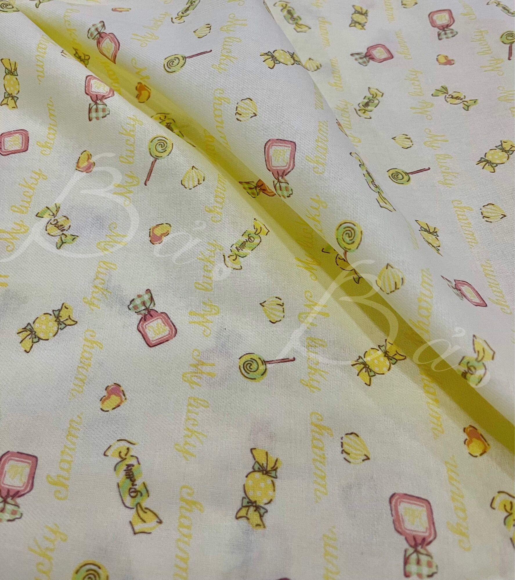 Vải linen cotton vàng chanh in hoạ tiết baby mềm rũ phồng nhẹ khổ 1m45