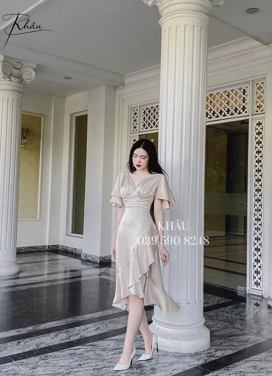 Váy trơn cổ V bèo vạt đuôi cá 2 màu cho nữ
