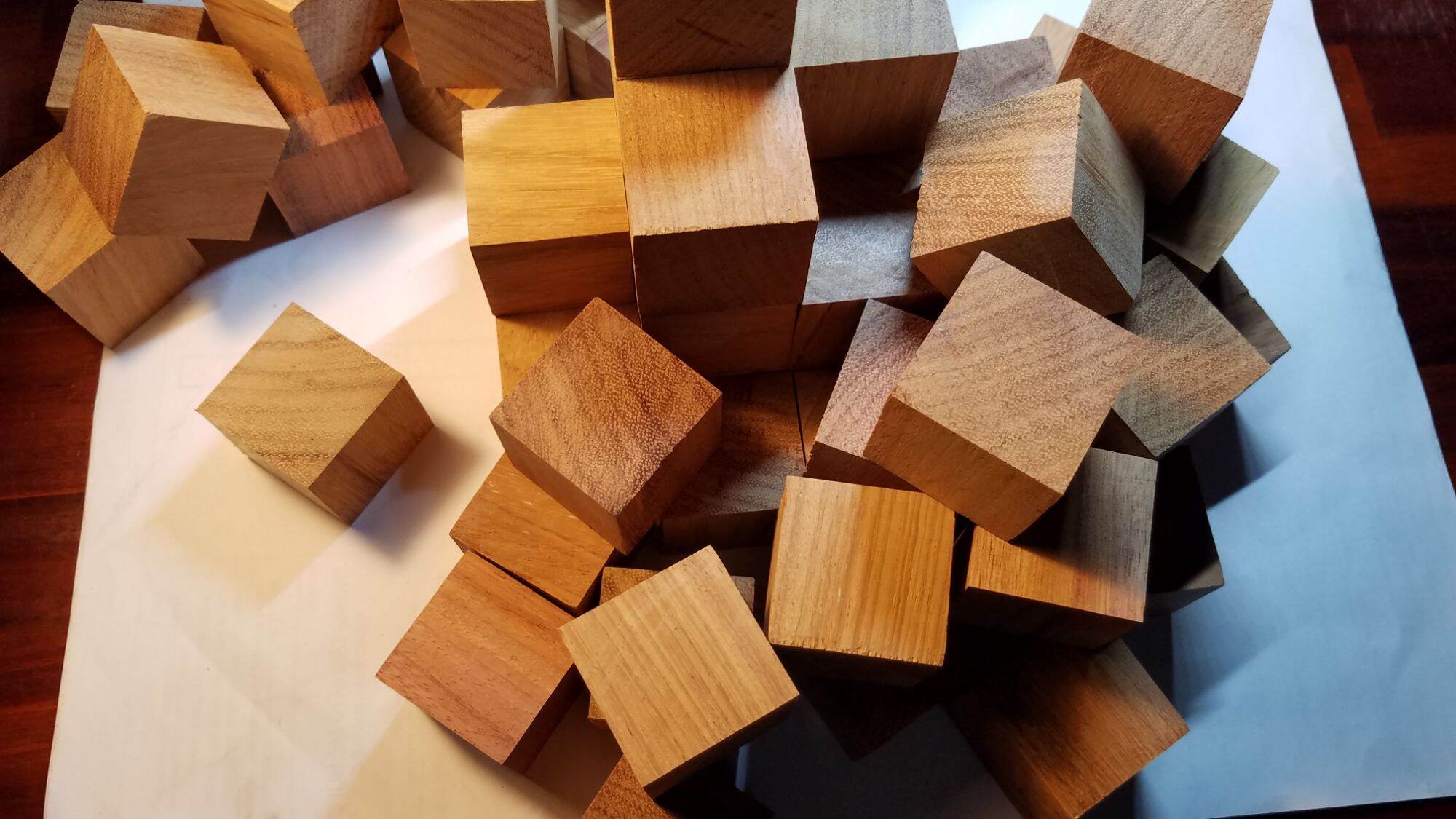 50 khối lập phương /cube 2,5 cm