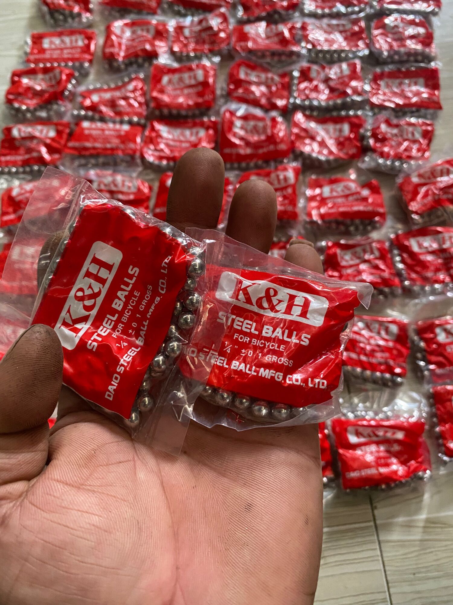 1 bịt bi sắt 100g 6mm