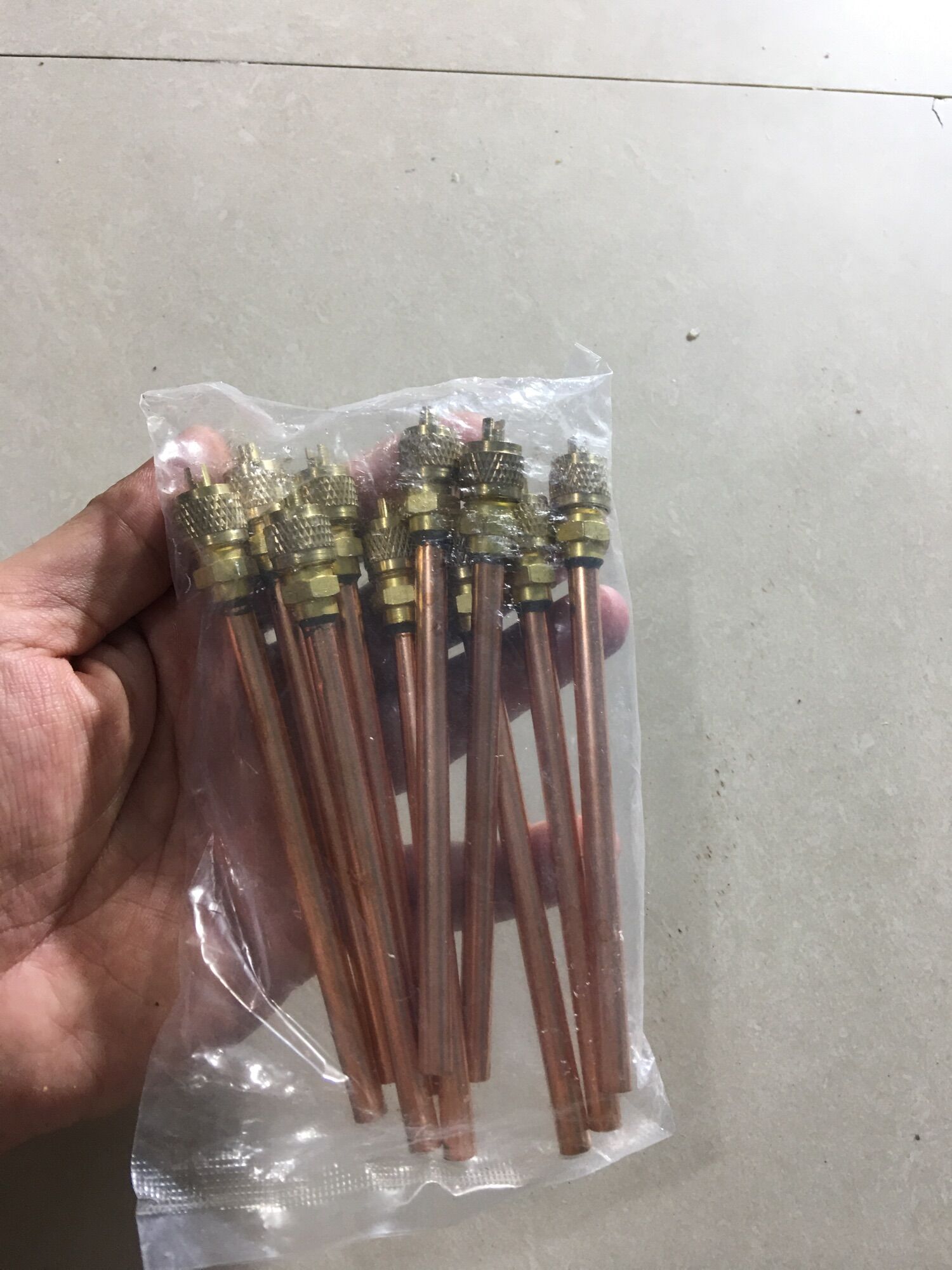 Combo 10 ty sạc gas loại dài 12cm