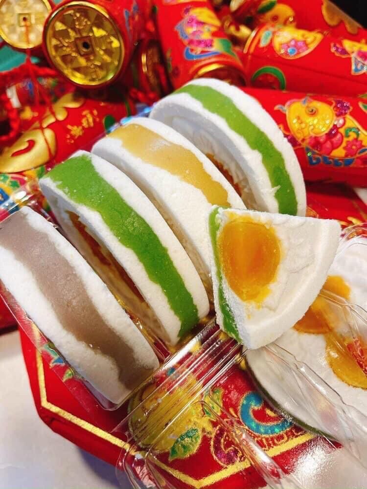 Bánh in trứng muối mix 3 nhân