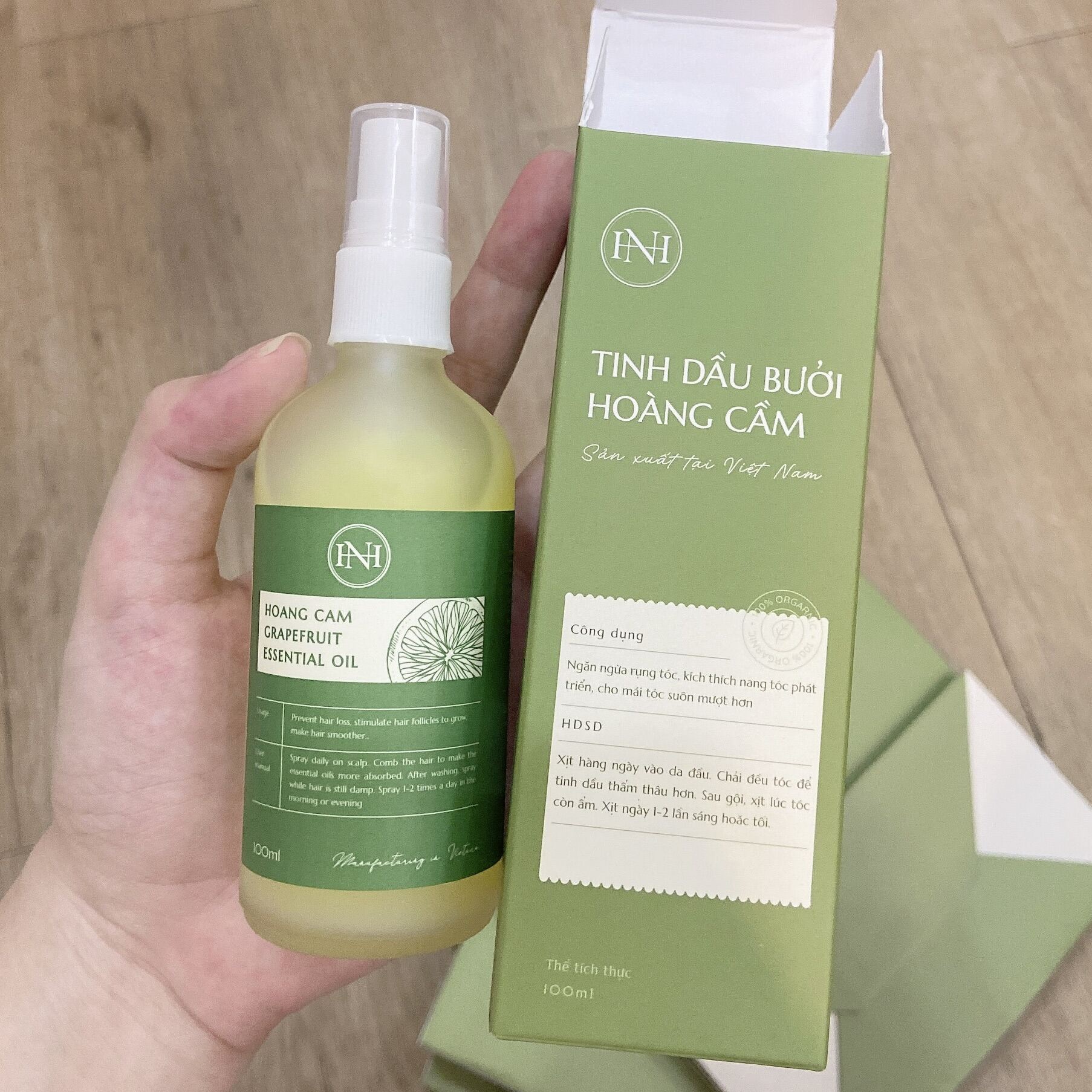 [Hcm][ 100% Chính Hãng ] Tinh Dầu Xịt Tóc Hoàng Cầm 250Ml