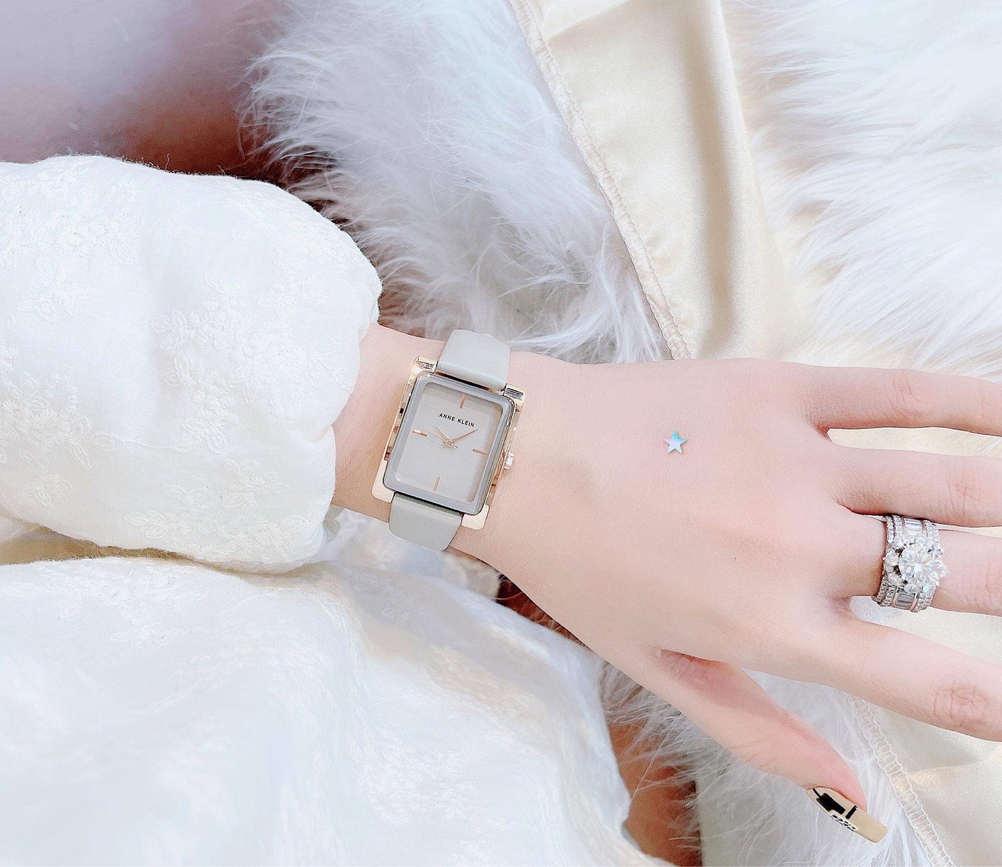 Đồng Hồ Nữ Anne Klein