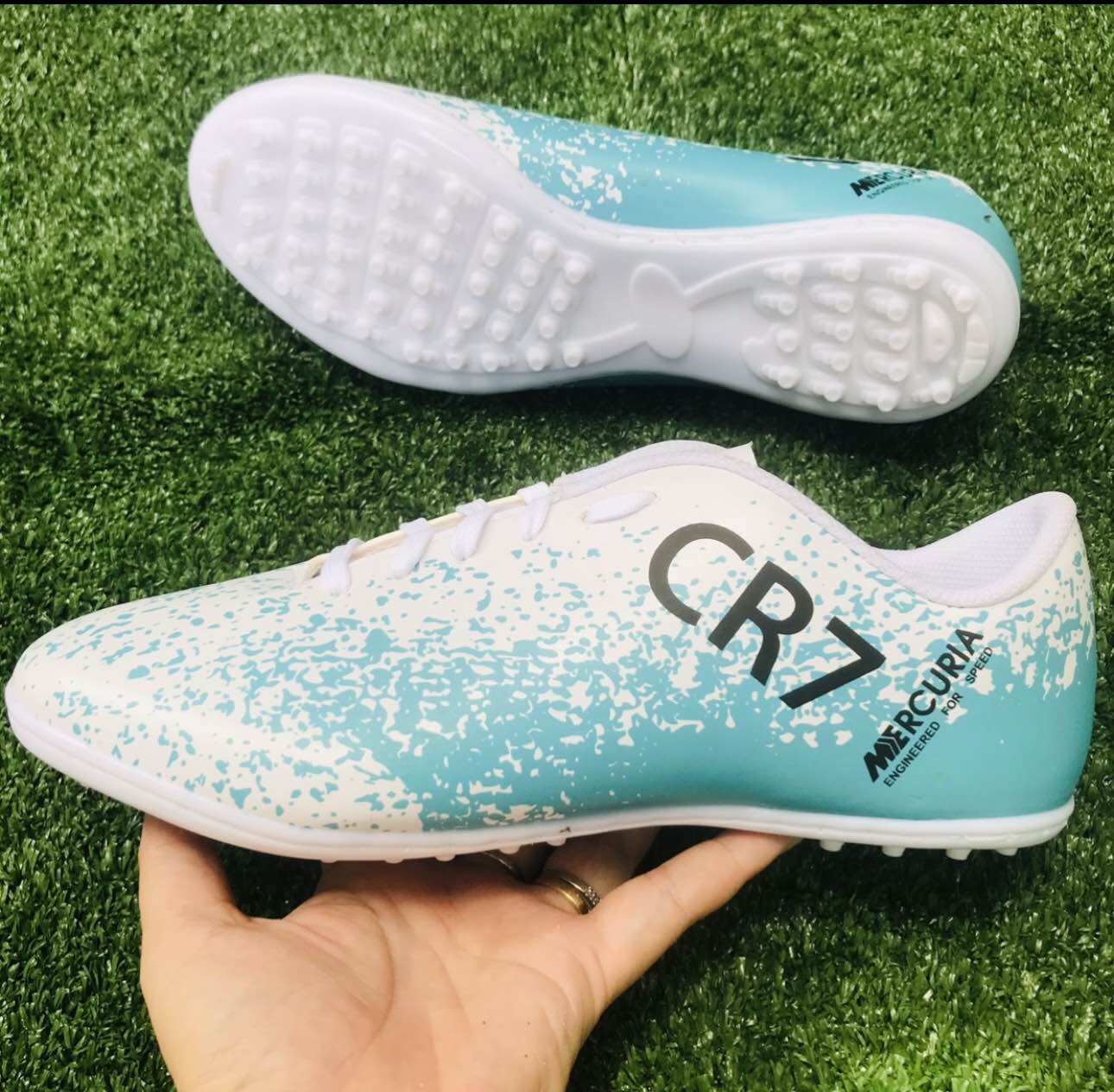 Giày đá bóng,giày đá banh đã khâu Full đế