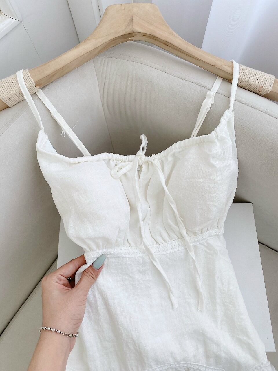 Đầm Maxi 2 Dây Nơ Viền Ren Trắng (S1)
