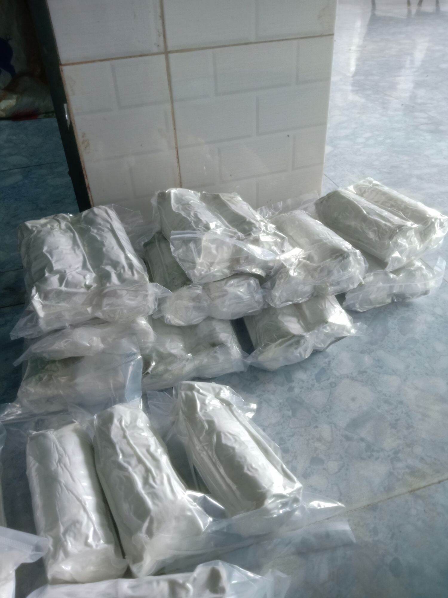 1 cay chả bò đặc sản bình định (1 cây 500gram)
