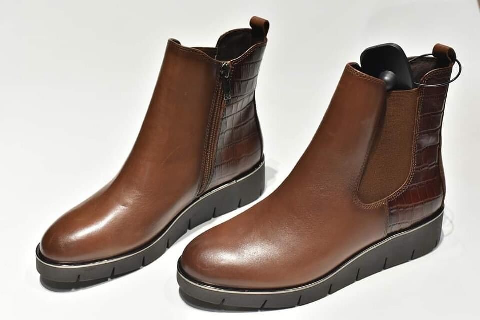 Giày anlke boots hiệu Caprice xuất Đức, da thật