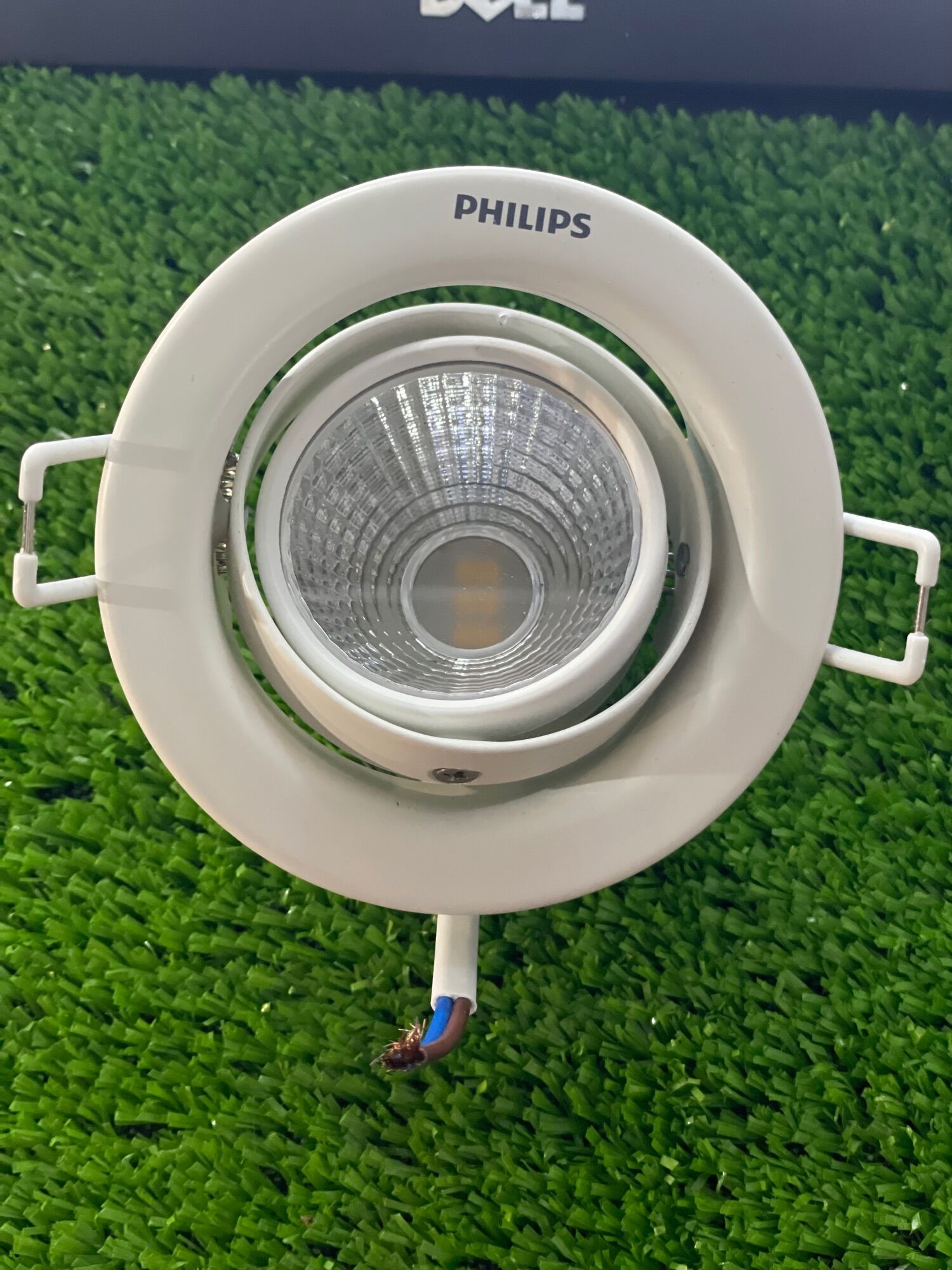 Đèn chiếu điểm philips 59776 7w 070 wh