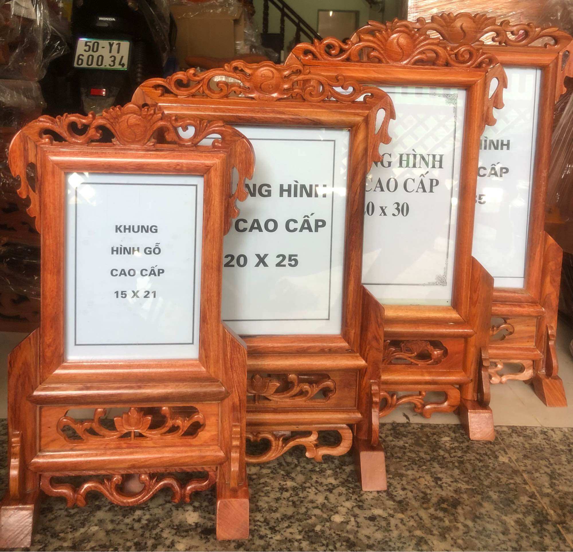 Khung hình thờ gỗ hương , gỗ cao cấp , nguyên khối