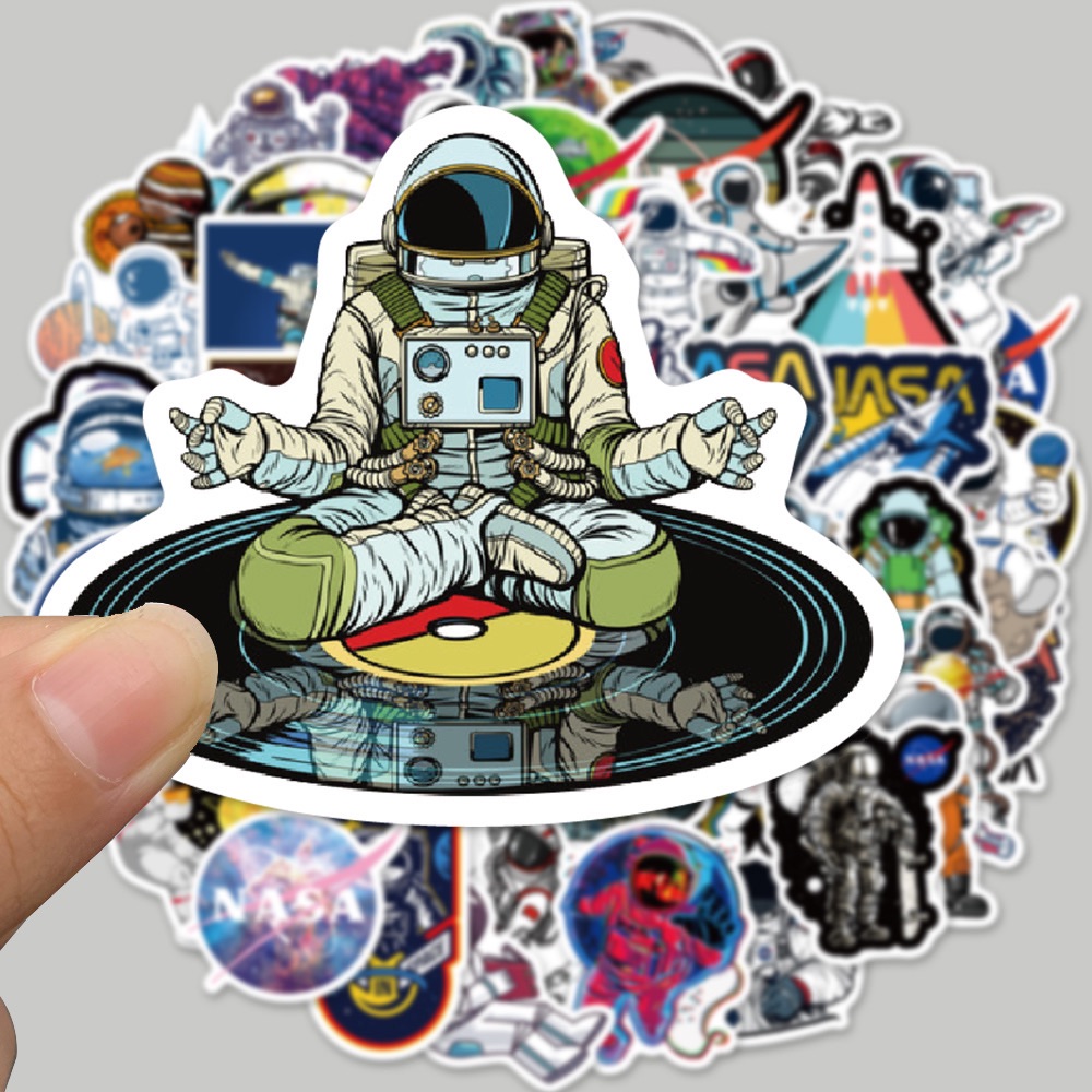 Sticker phi hành gia dán chống thấm nước
