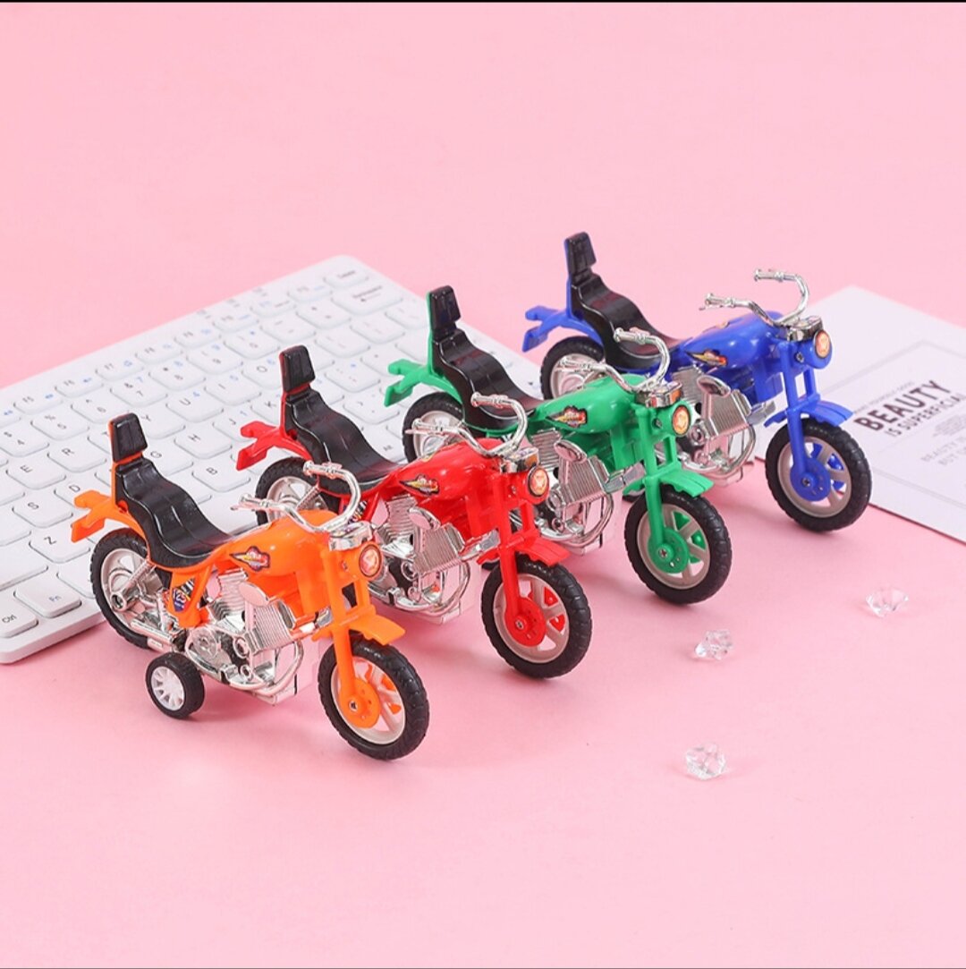 Đồ chơi xe máy mini mô hình chạy cót nhiều màu sắc