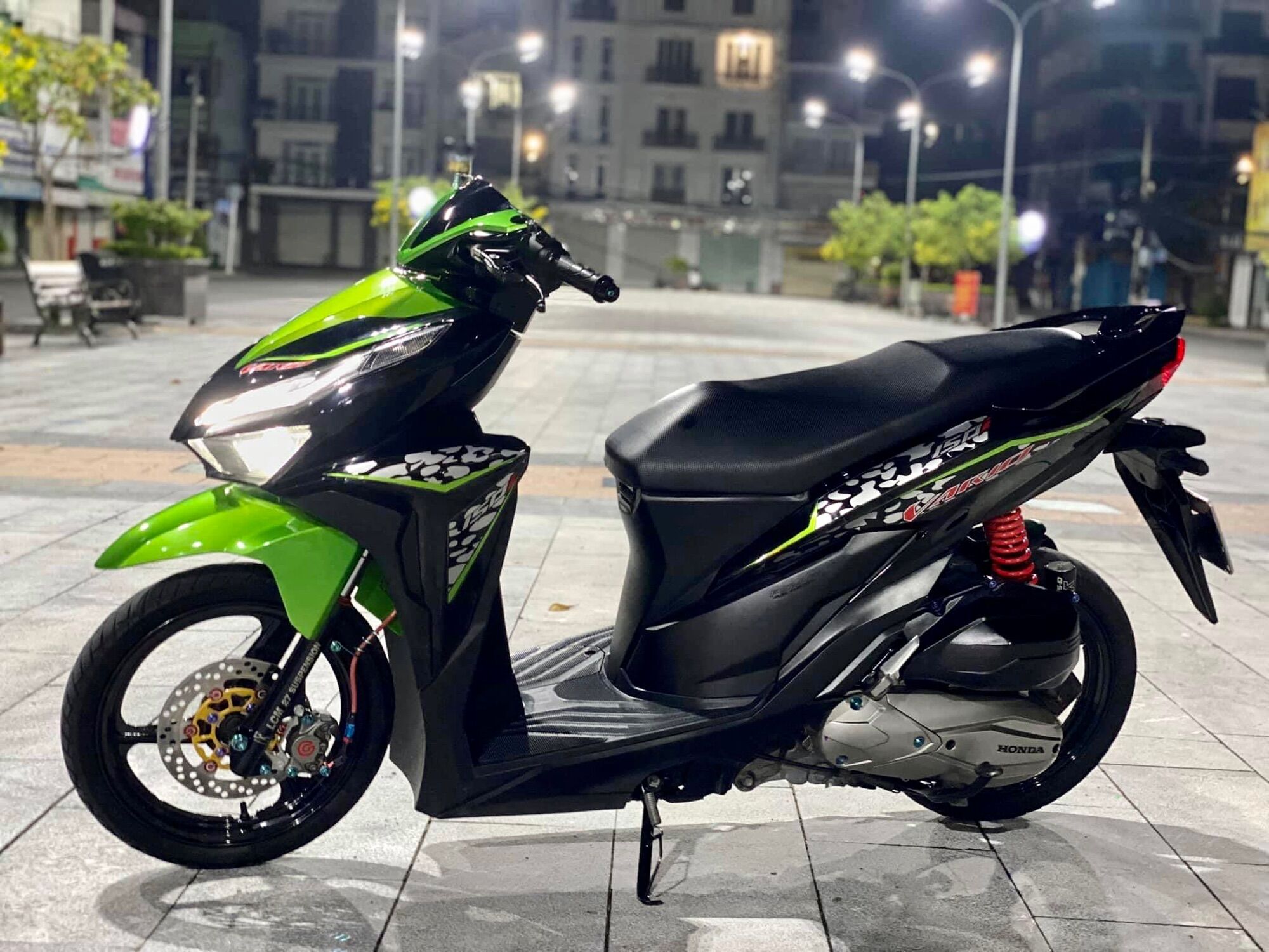 Mâm 3 Cây Vario Click Lắp đặt Như Zin