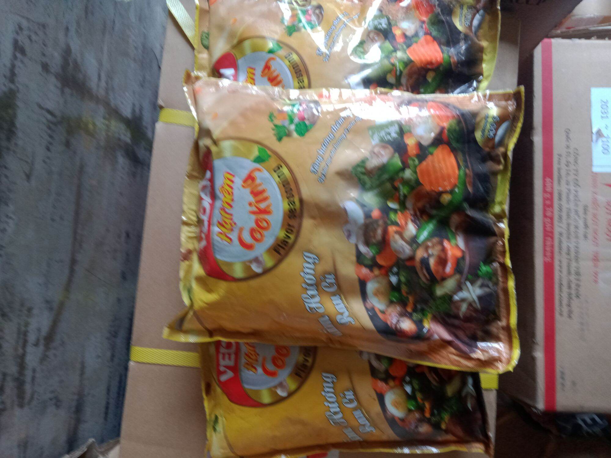 hạt nêm nấm hương 900g .1 thùng *8 gói (ảnh tự chụp)