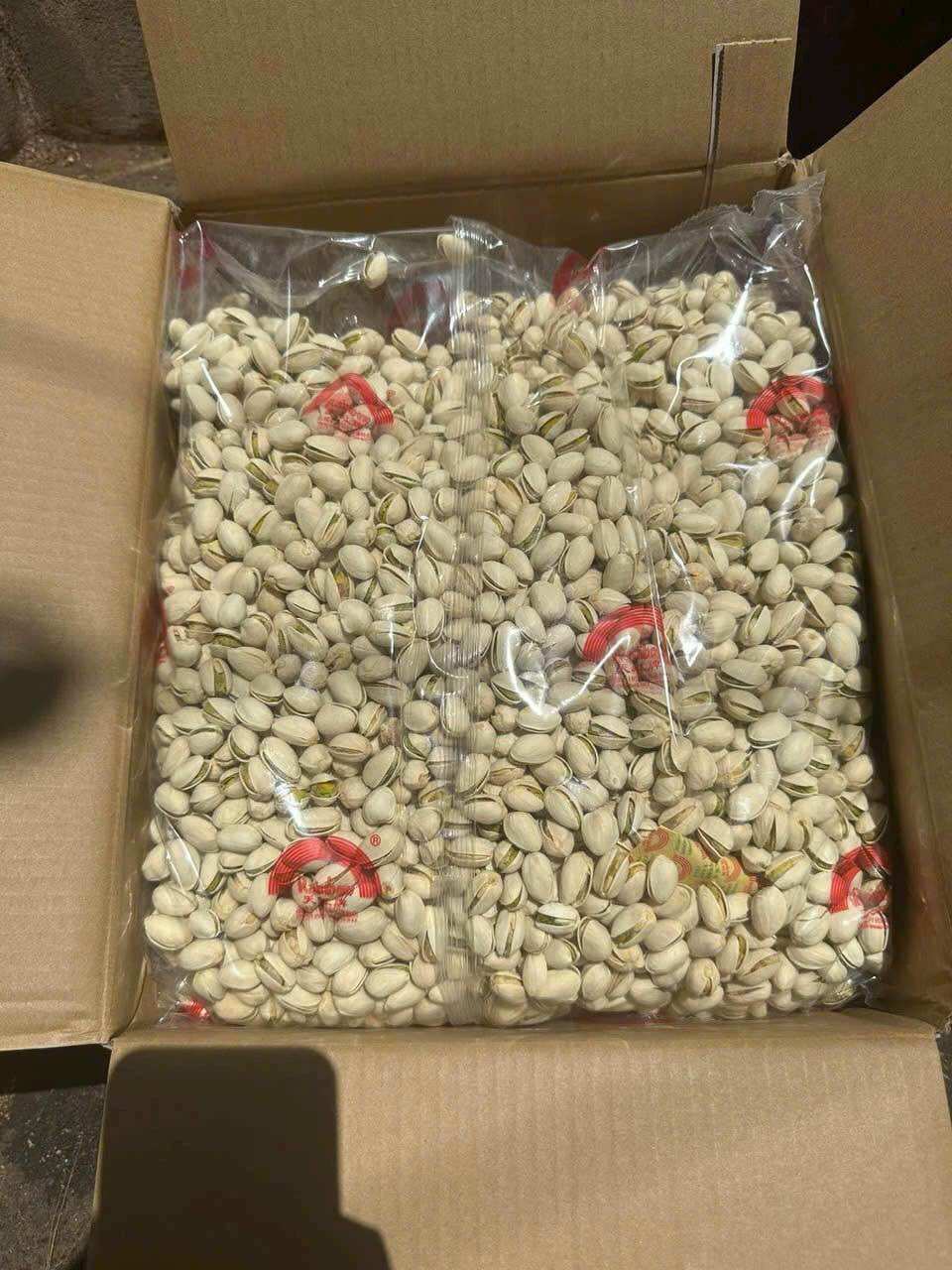 [FREESHIP MAX] Hạt Dẻ Cười - Vỏ Mỏng Hạt To Tròn Đều Lon 300g