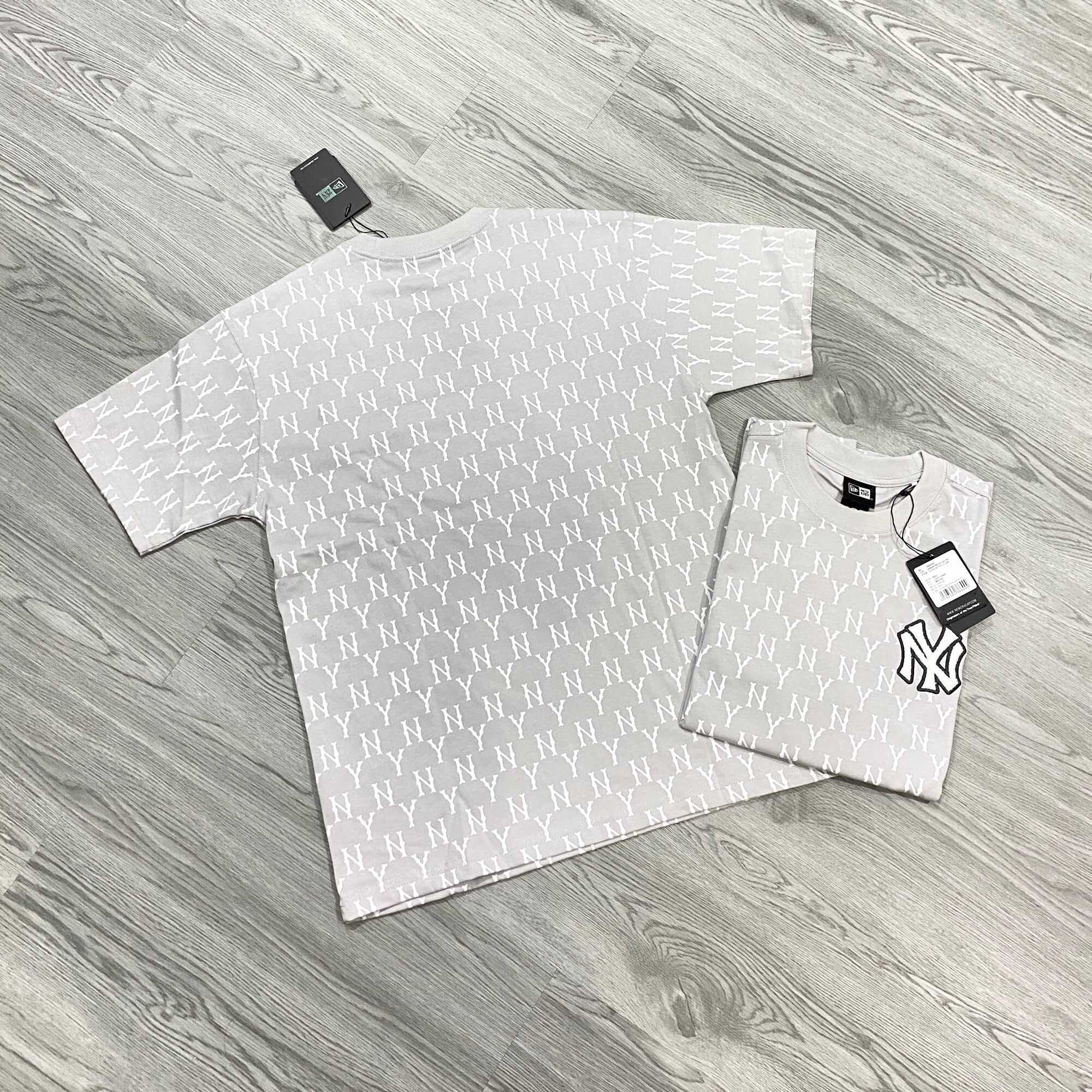 (Auth) Áo thun New Era Monogram NY xám