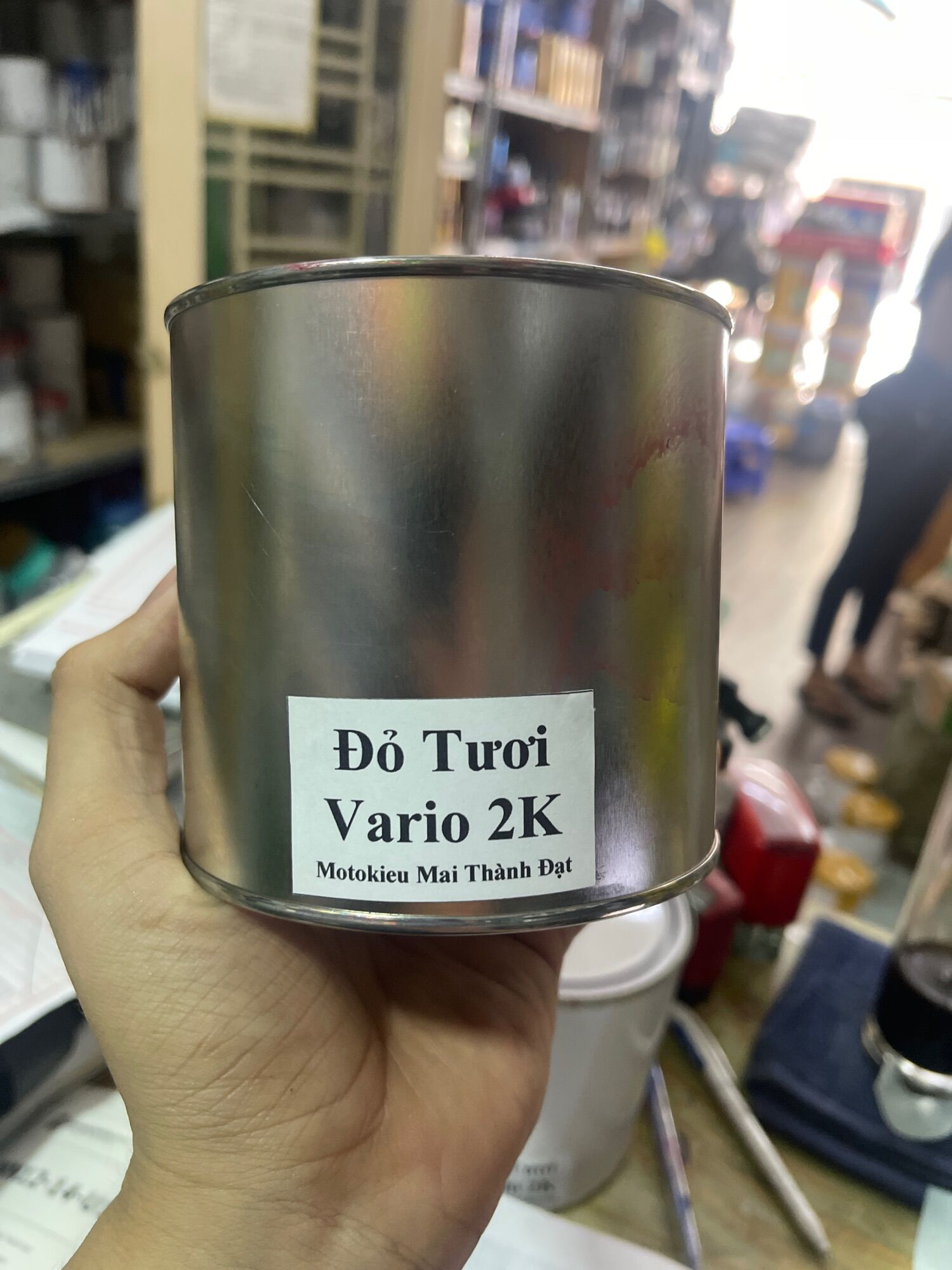 Màu sơn đỏ tươi vario-2k chưa kèm đông cứng