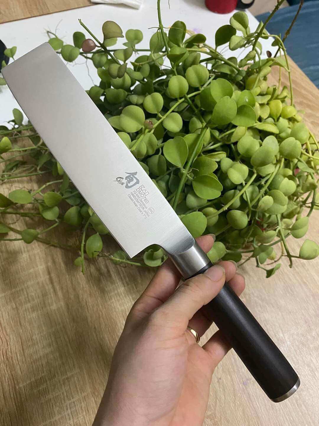 Dao thái thịt Kai bản vuông, bén, mới 98%